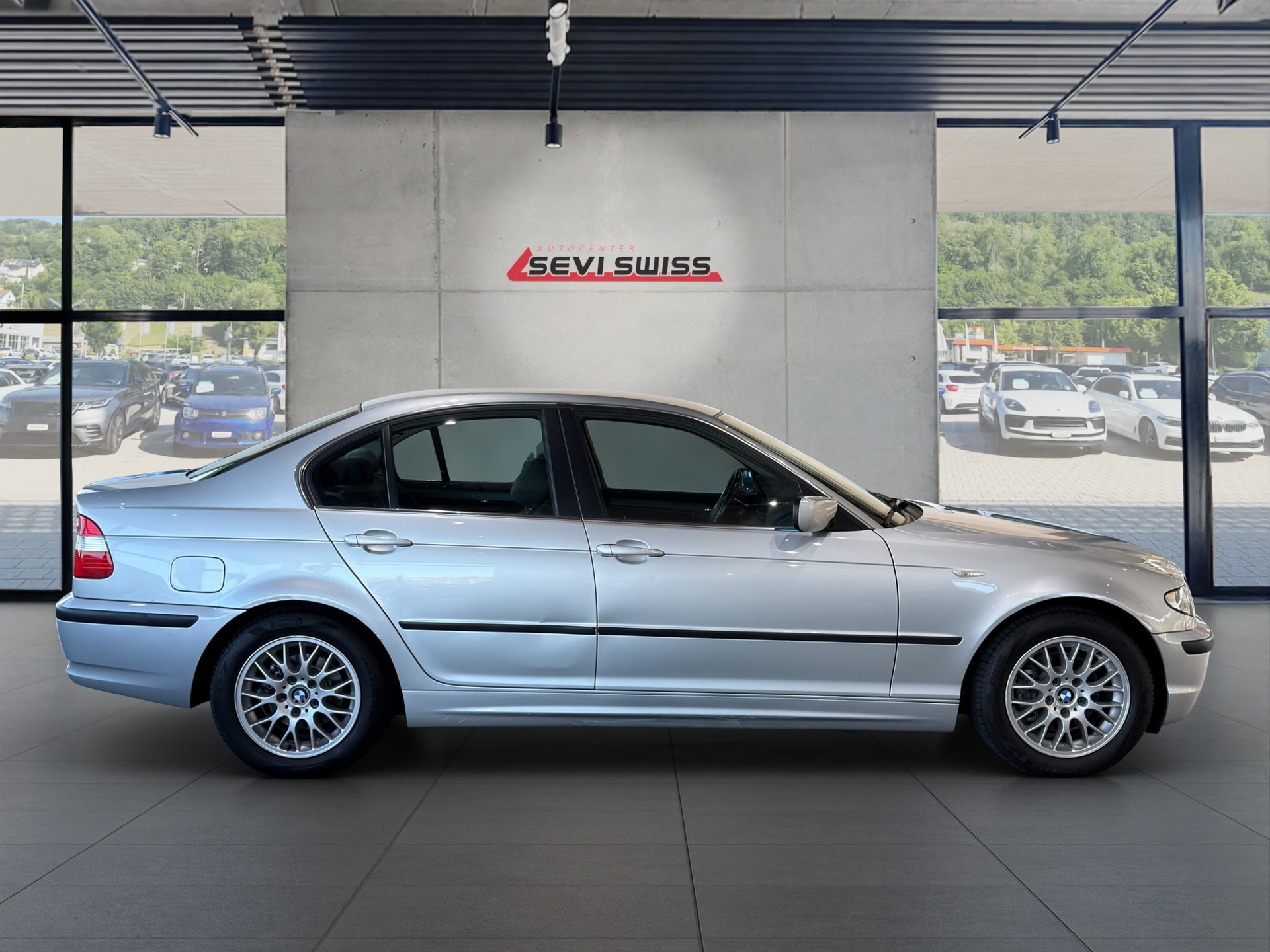 BMW BMW 320i Frisch ab MFK-showroom-element-1
