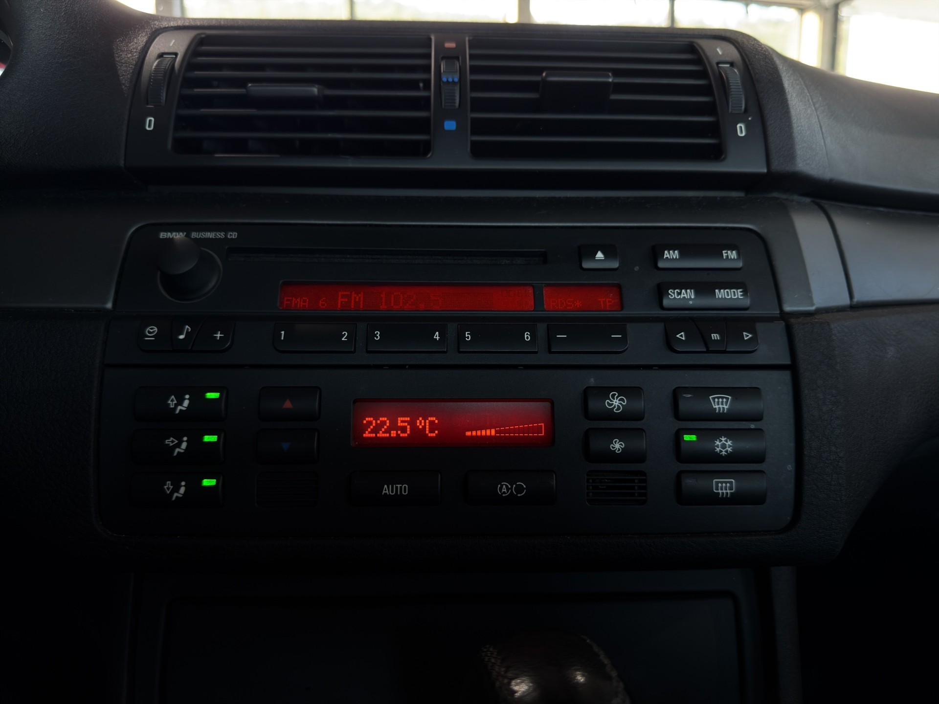 BMW BMW 320i Frisch ab MFK-image-14