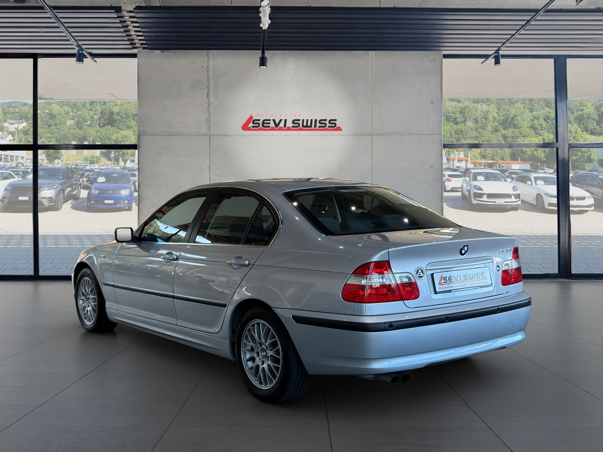 BMW BMW 320i Frisch ab MFK-showroom-element-3