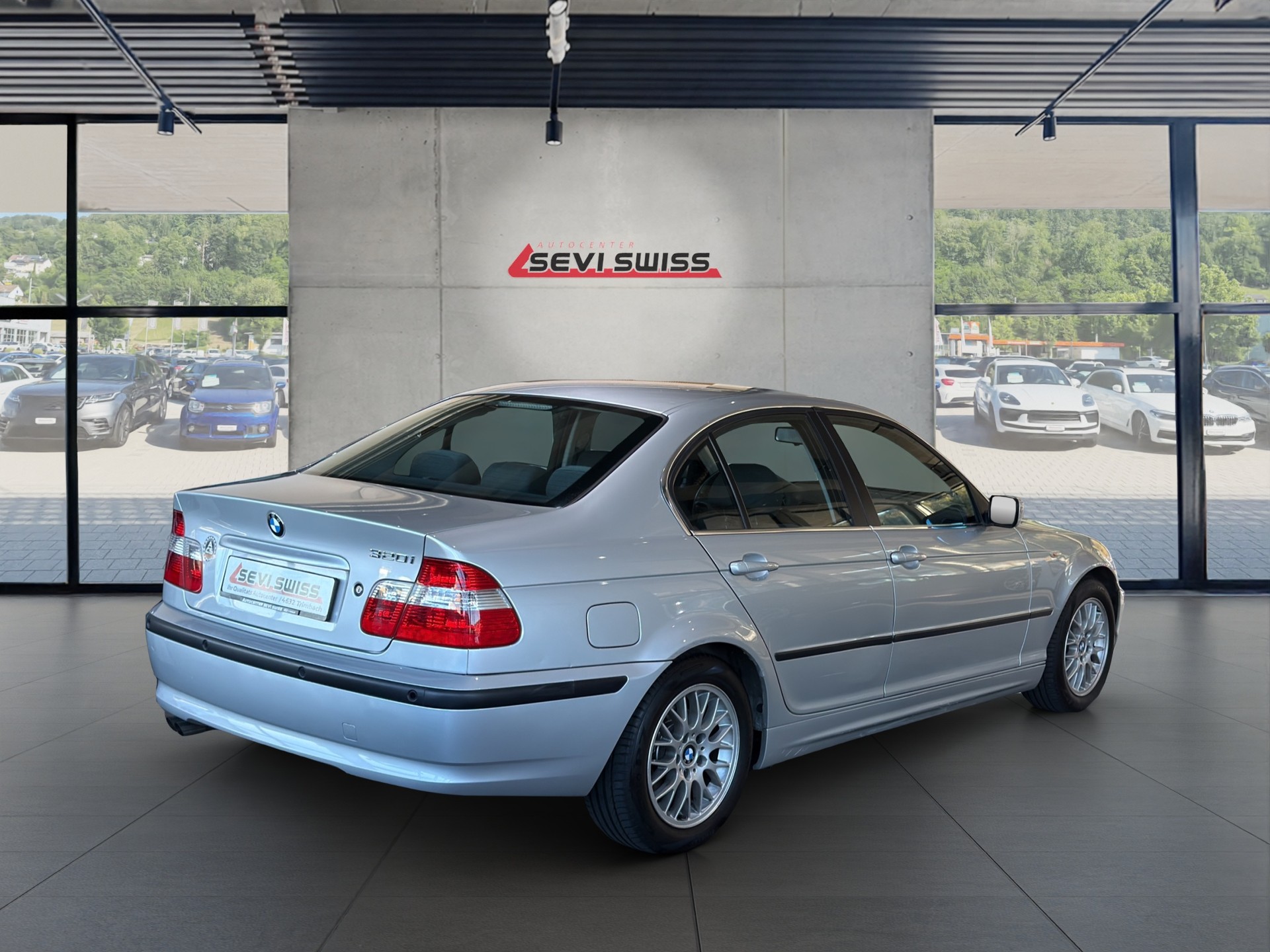 BMW BMW 320i Frisch ab MFK-showroom-element-2