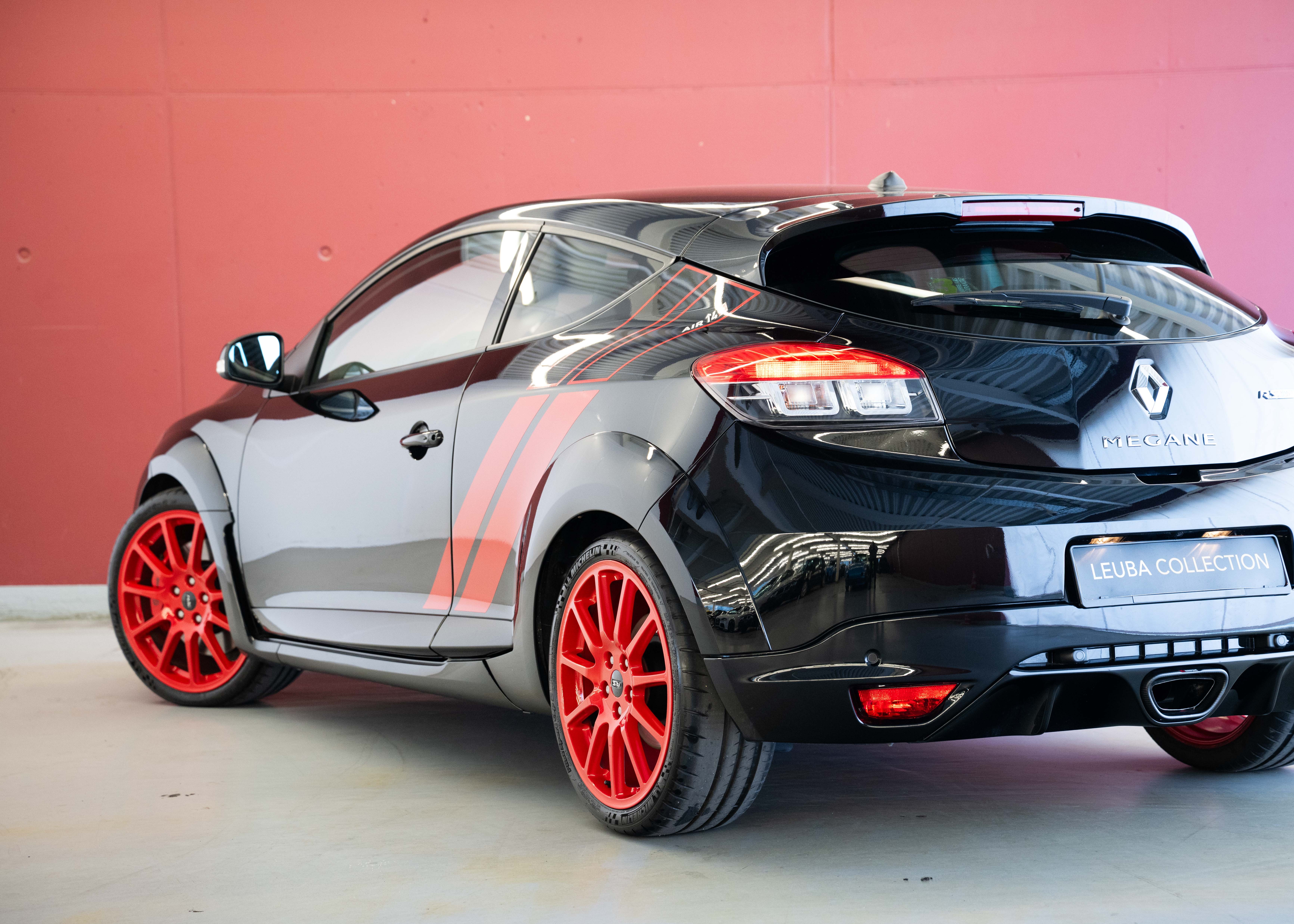Image RENAULT MEGANE Mégane Coupé 2.0 16V Turbo RS AIR14 (2nd hand Swiss car, fantastic condition, 1st paint, full service history, 100% original)