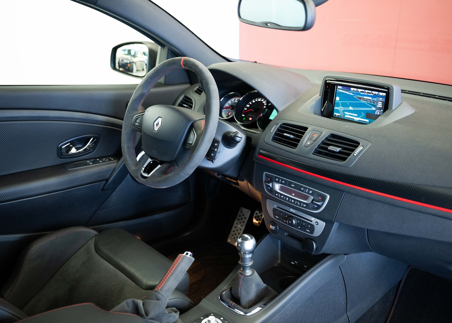 RENAULT Mégane Coupé 2.0 16V Turbo RS AIR14 (2nd hand Swiss car, fantastic condition, 1st paint, full service history, 100% original)-image-18