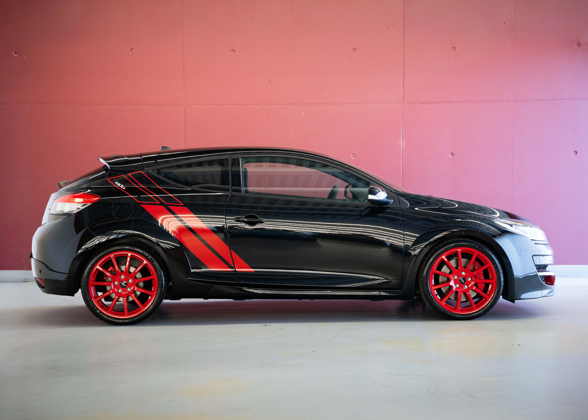 RENAULT Mégane Coupé 2.0 16V Turbo RS AIR14 (2nd hand Swiss car, fantastic condition, 1st paint, full service history, 100% original)-image-6