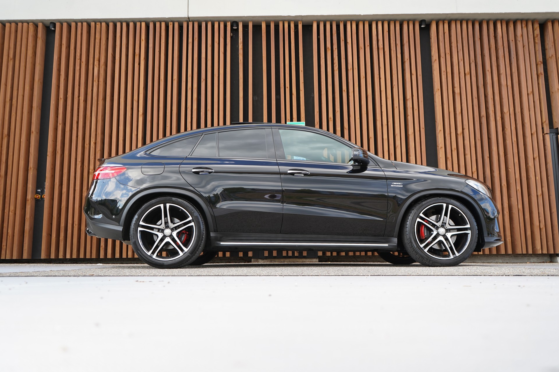 MERCEDES-BENZ GLE COUPÉ 43 AMG 4MATIC BLACK 9G-TRONIC l 367 PS-image-0