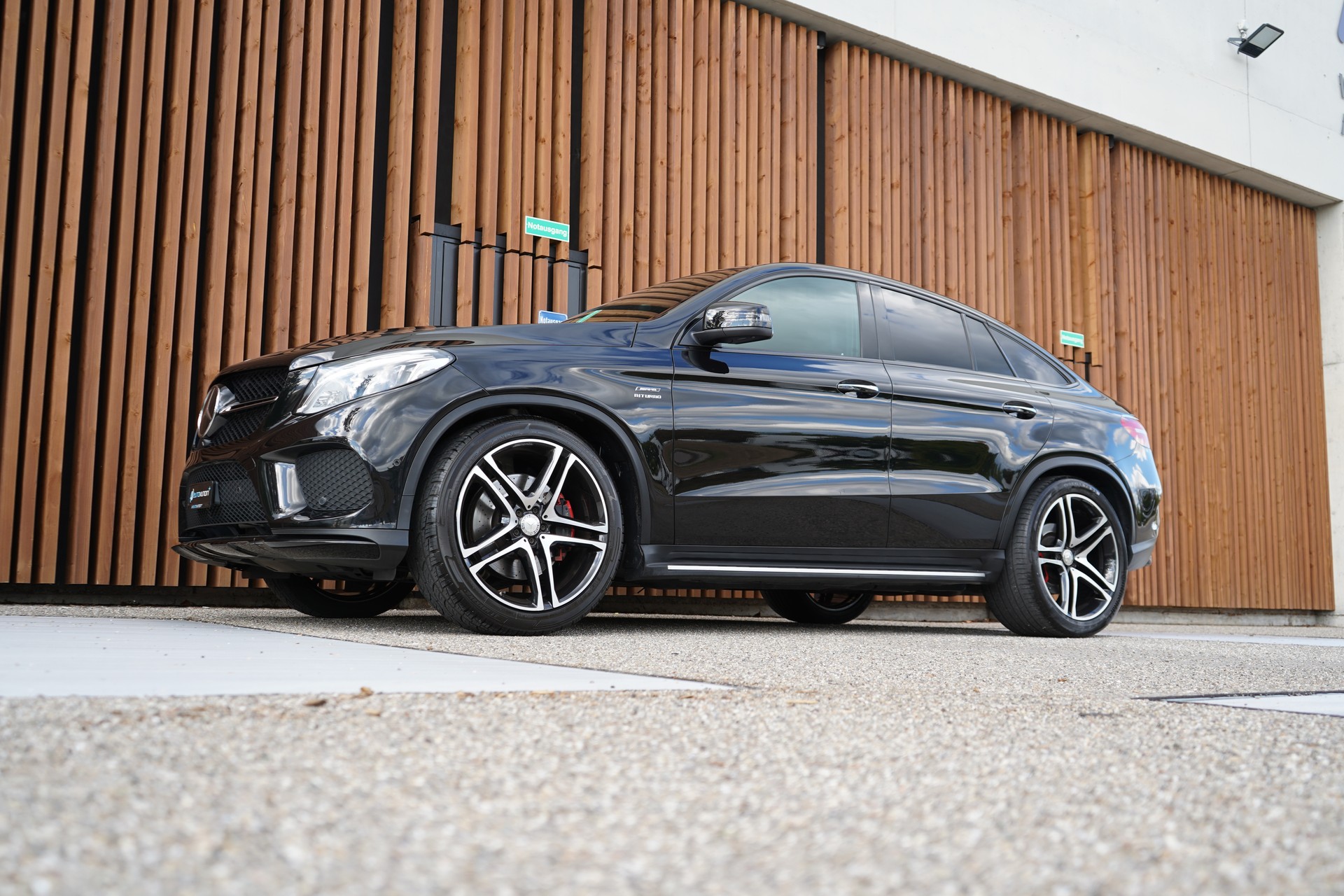 MERCEDES-BENZ GLE COUPÉ 43 AMG 4MATIC BLACK 9G-TRONIC l 367 PS-image-8