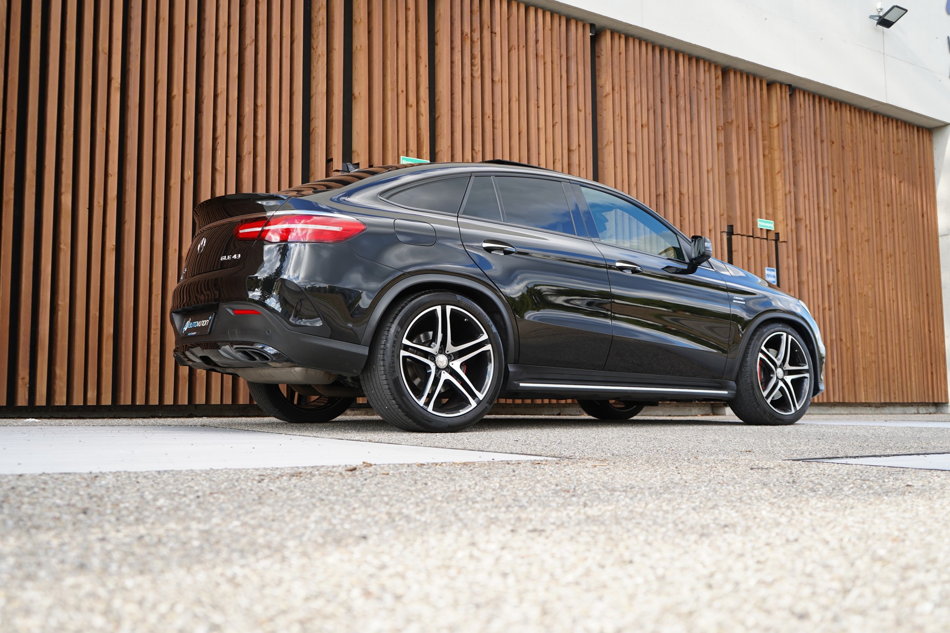 MERCEDES-BENZ GLE COUPÉ 43 AMG 4MATIC BLACK 9G-TRONIC l 367 PS-image-11