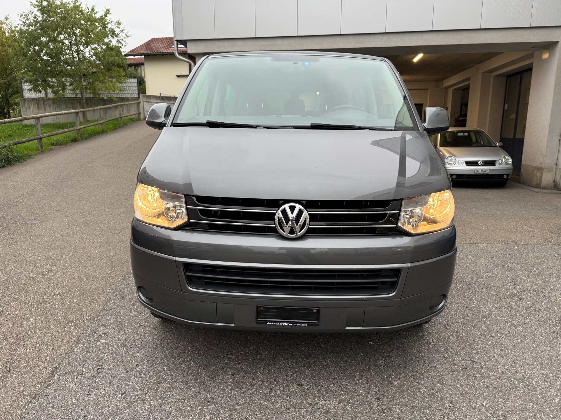 VW T5 Caravelle Comfortline 2.0 TDI CR-image-1