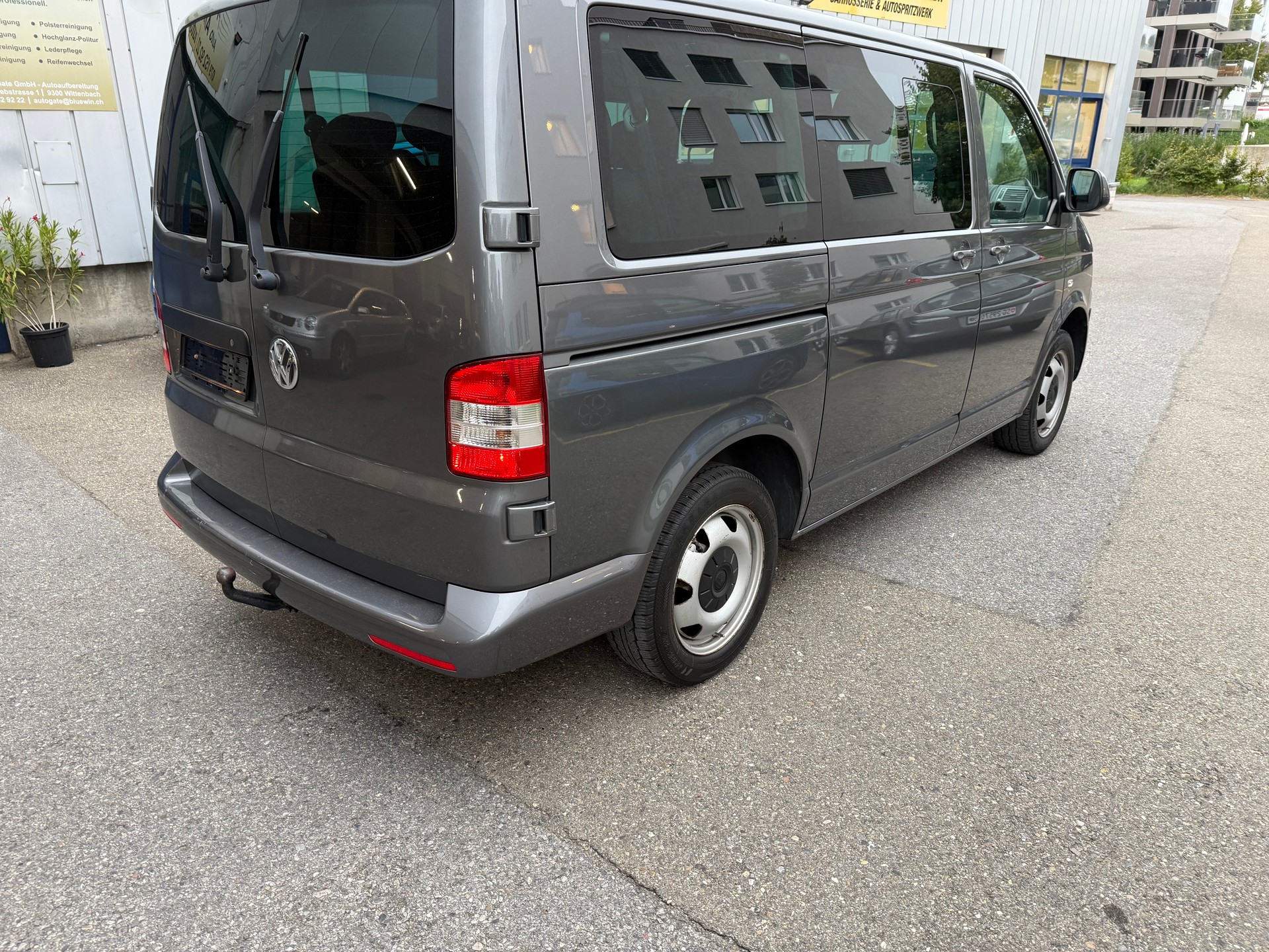 VW T5 Caravelle Comfortline 2.0 TDI CR-image-4