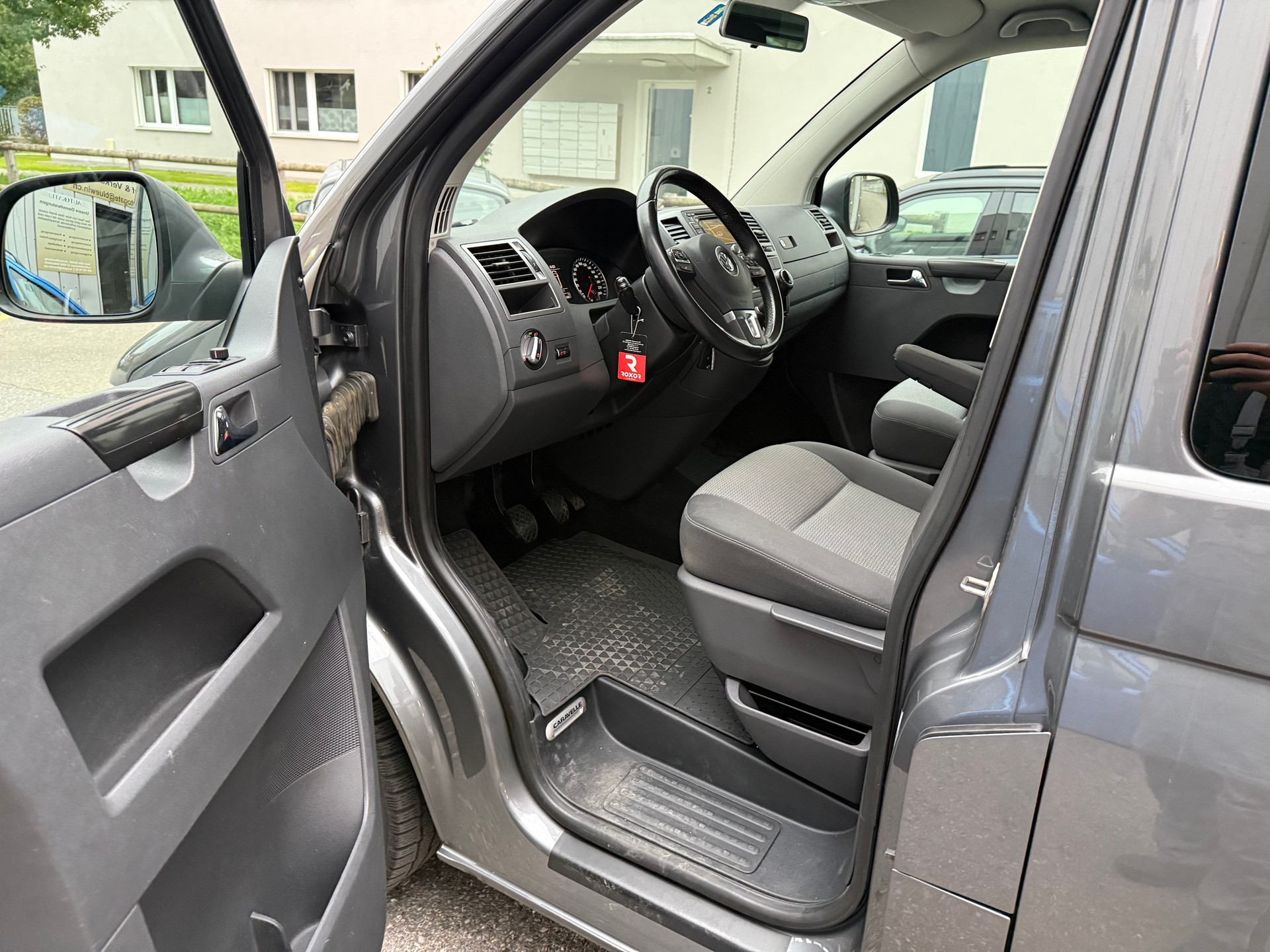 VW T5 Caravelle Comfortline 2.0 TDI CR-image-15