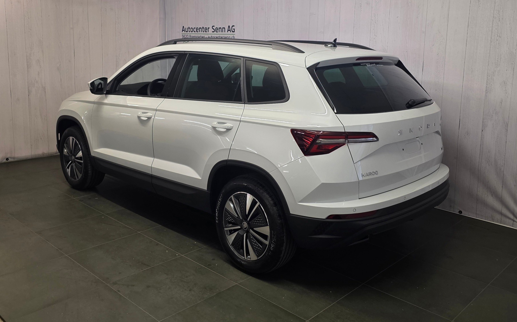 SKODA Karoq 2.0 TDI CR Dynamic 4x4 DSG-image-3