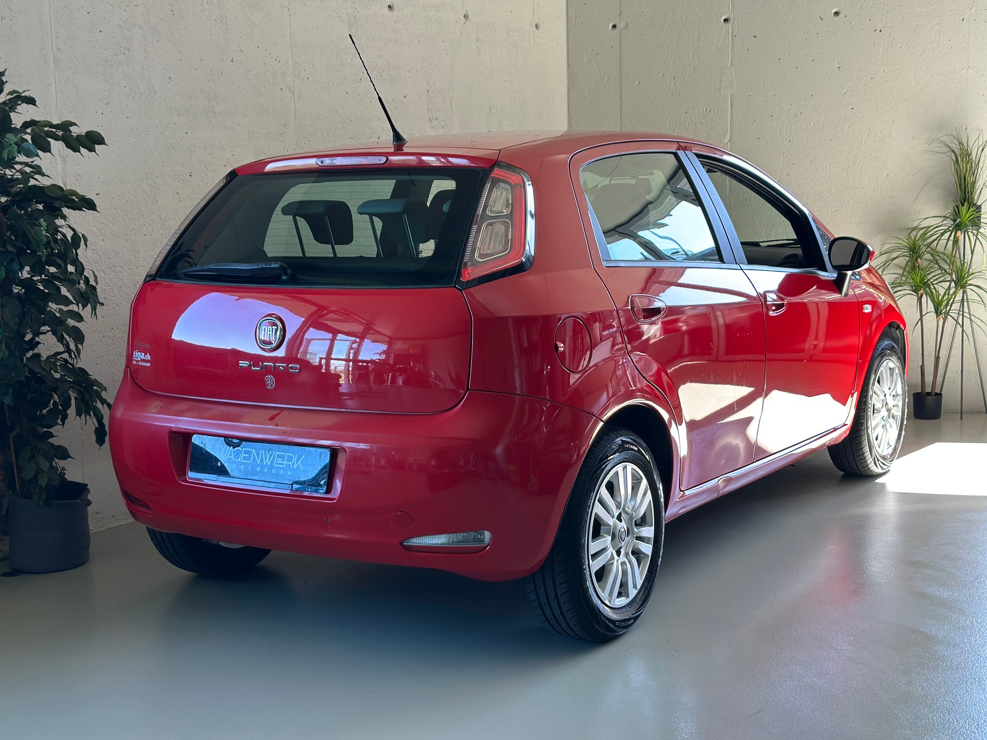 FIAT Punto 1.4 Pop Star-image-4