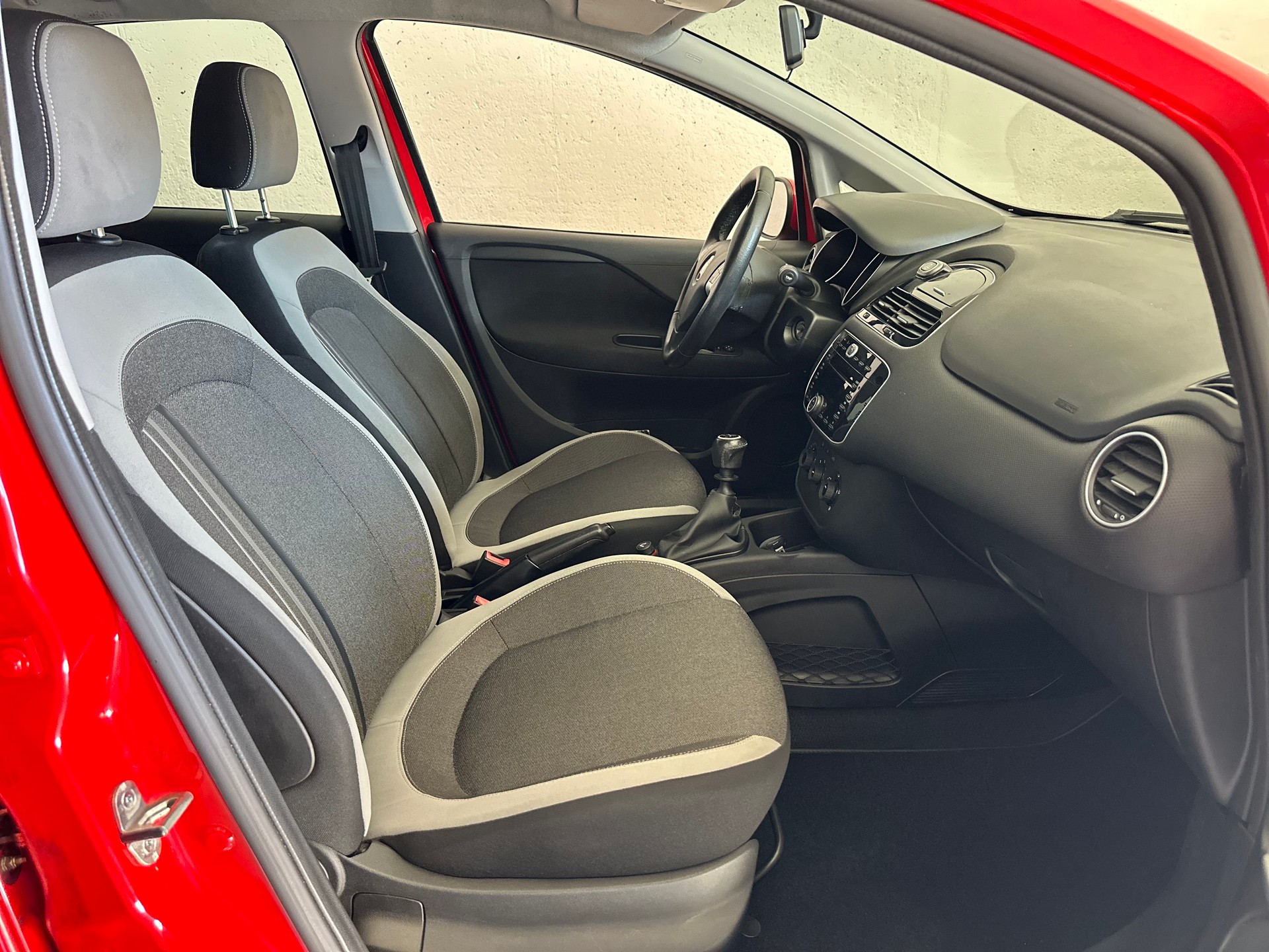 FIAT Punto 1.4 Pop Star-image-7