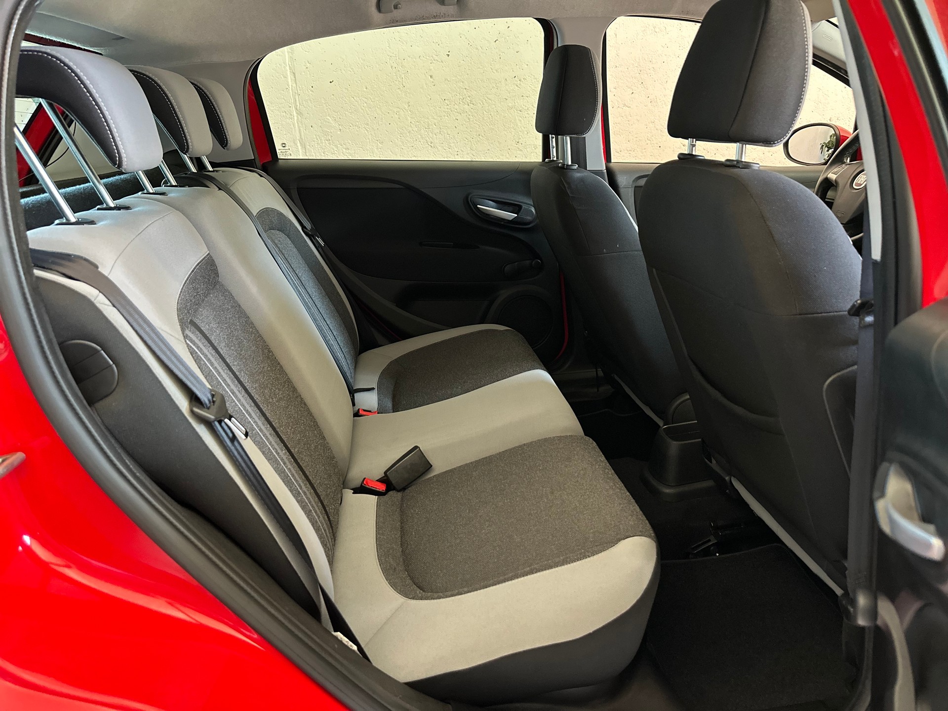 FIAT Punto 1.4 Pop Star-image-9