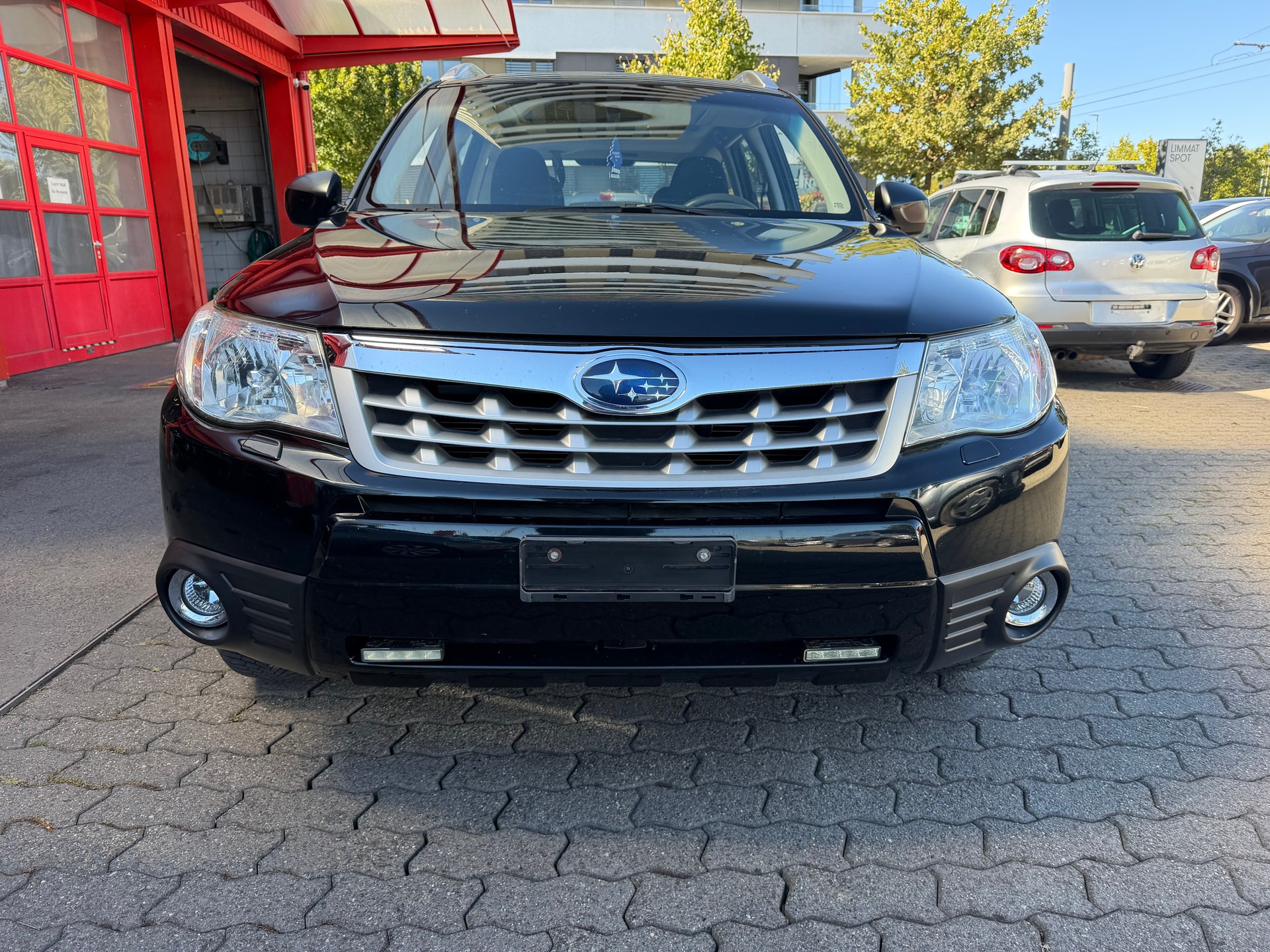 SUBARU Forester 2.0i Swiss-image-2