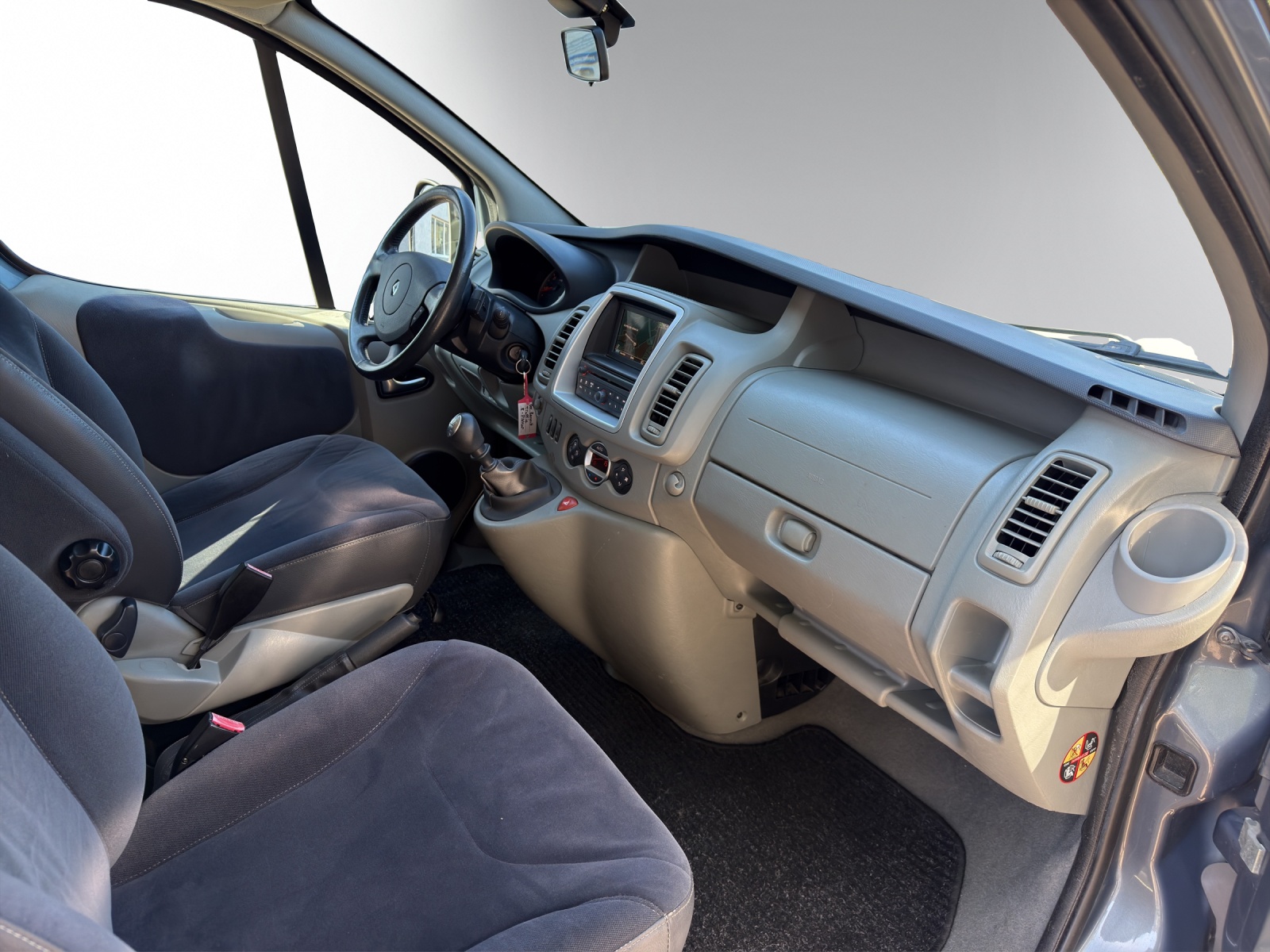 RENAULT Trafic Kombi Grand Passenger 2.0 dCi 114 Auth.-image-9