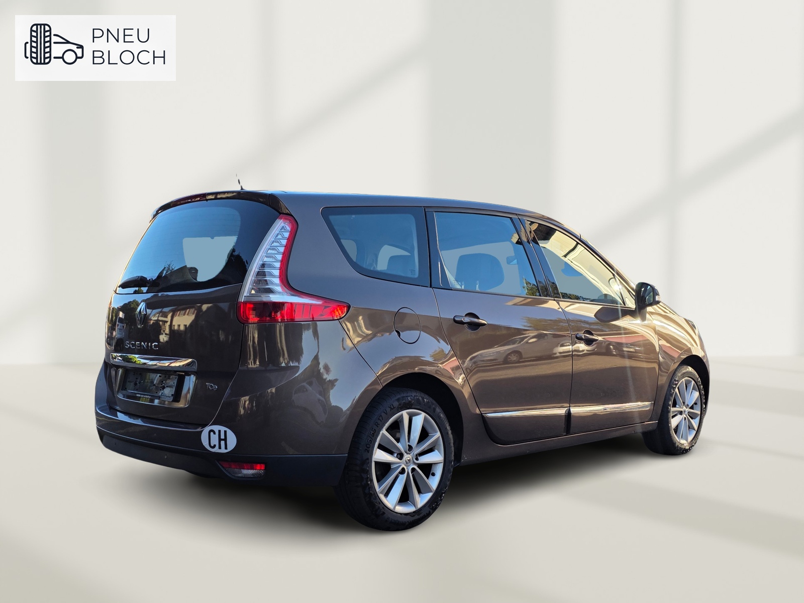RENAULT Grand Scénic 1.4 16V Turbo Privilège-image-6