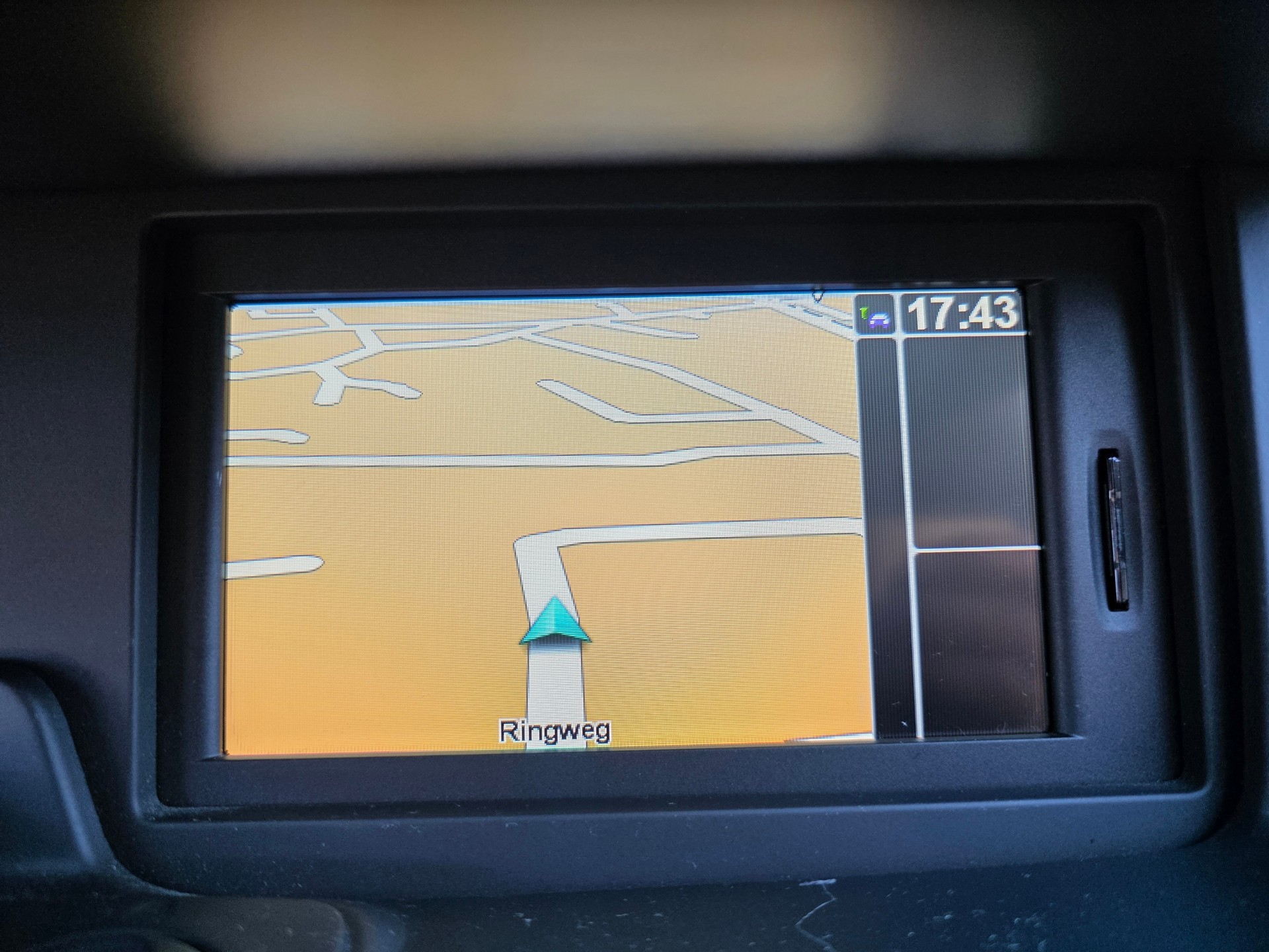 RENAULT Grand Scénic 1.4 16V Turbo Privilège-image-19