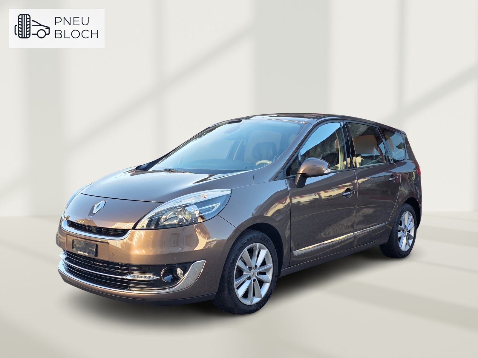 RENAULT Grand Scénic 1.4 16V Turbo Privilège-image-2
