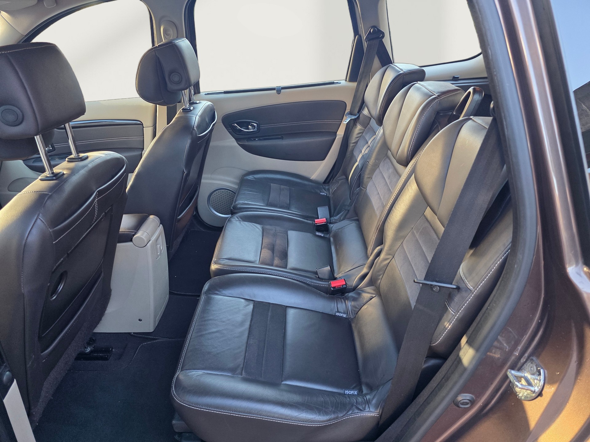 RENAULT Grand Scénic 1.4 16V Turbo Privilège-image-10