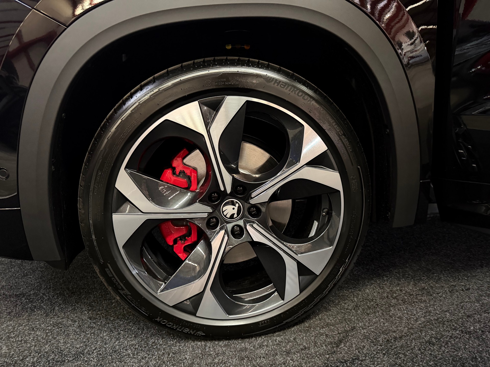 SKODA Kodiaq 2.0 TSI RS 4x4 7 Plätze-image-10