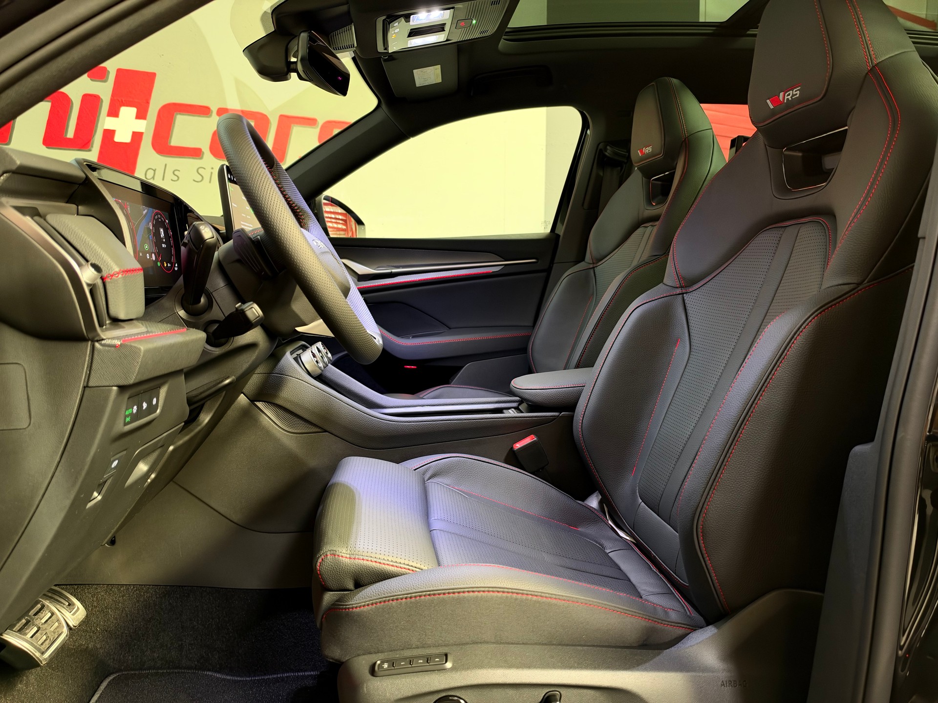 SKODA Kodiaq 2.0 TSI RS 4x4 7 Plätze-image-14