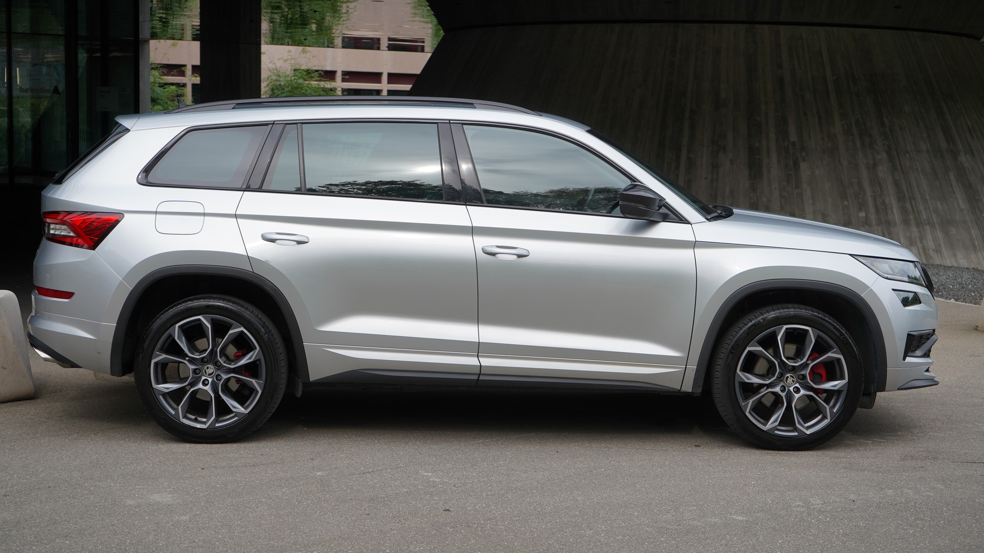 SKODA Kodiaq 2.0 Bi-TDI SCR RS 4x4 DSG-image-3
