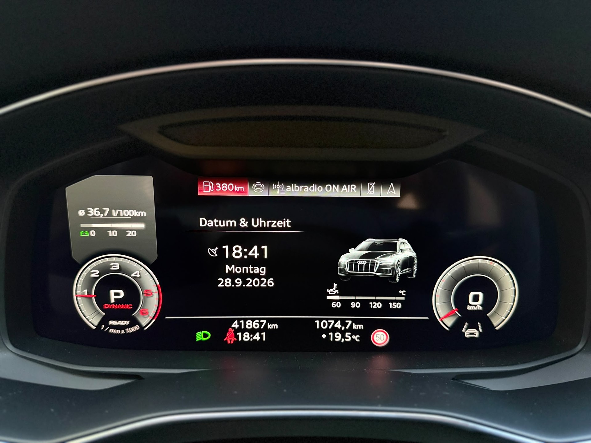 AUDI A6 Avant 2.0 40 TDI quattro S-Tronic-image-21