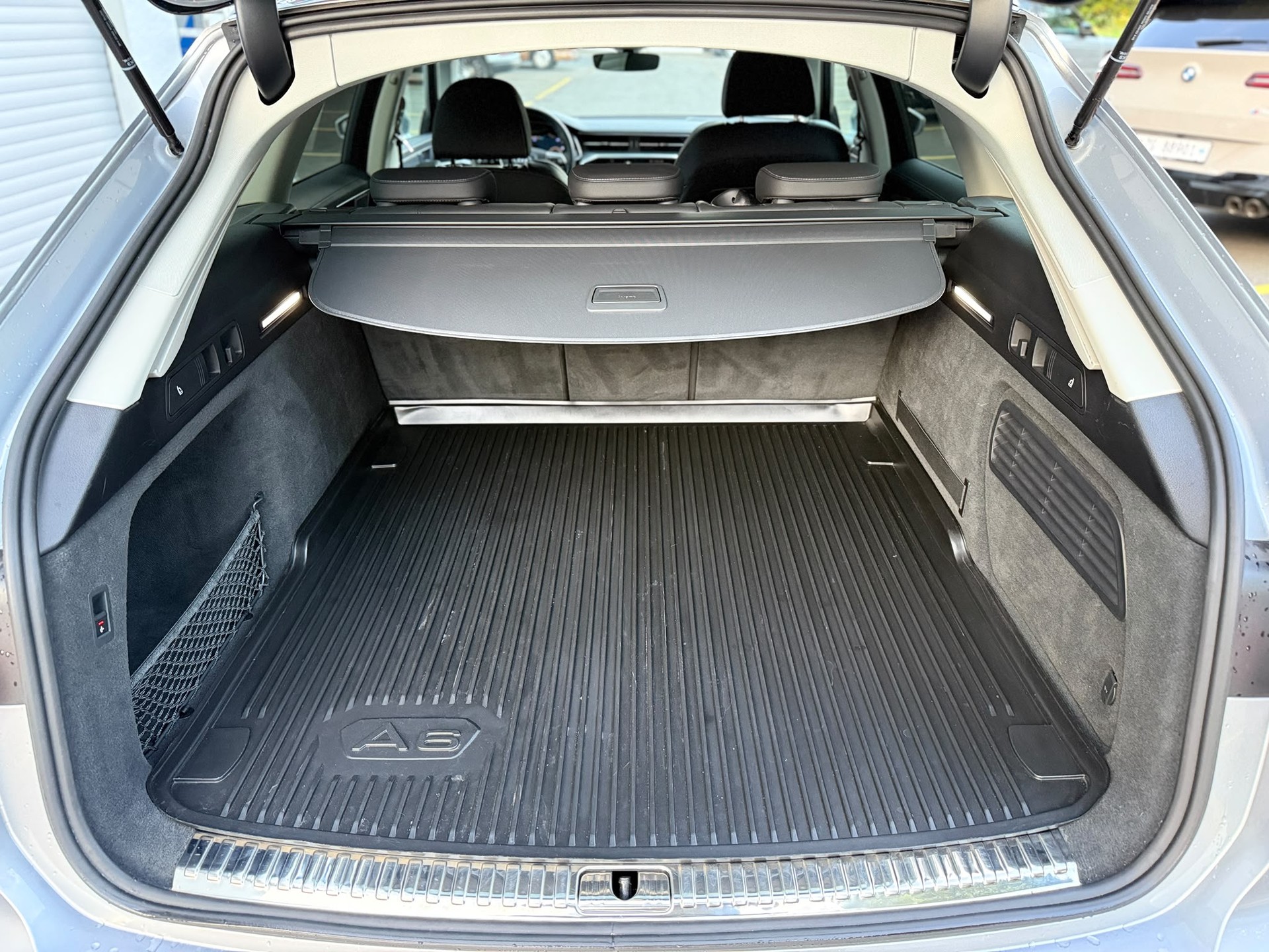 AUDI A6 Avant 2.0 40 TDI quattro S-Tronic-image-24