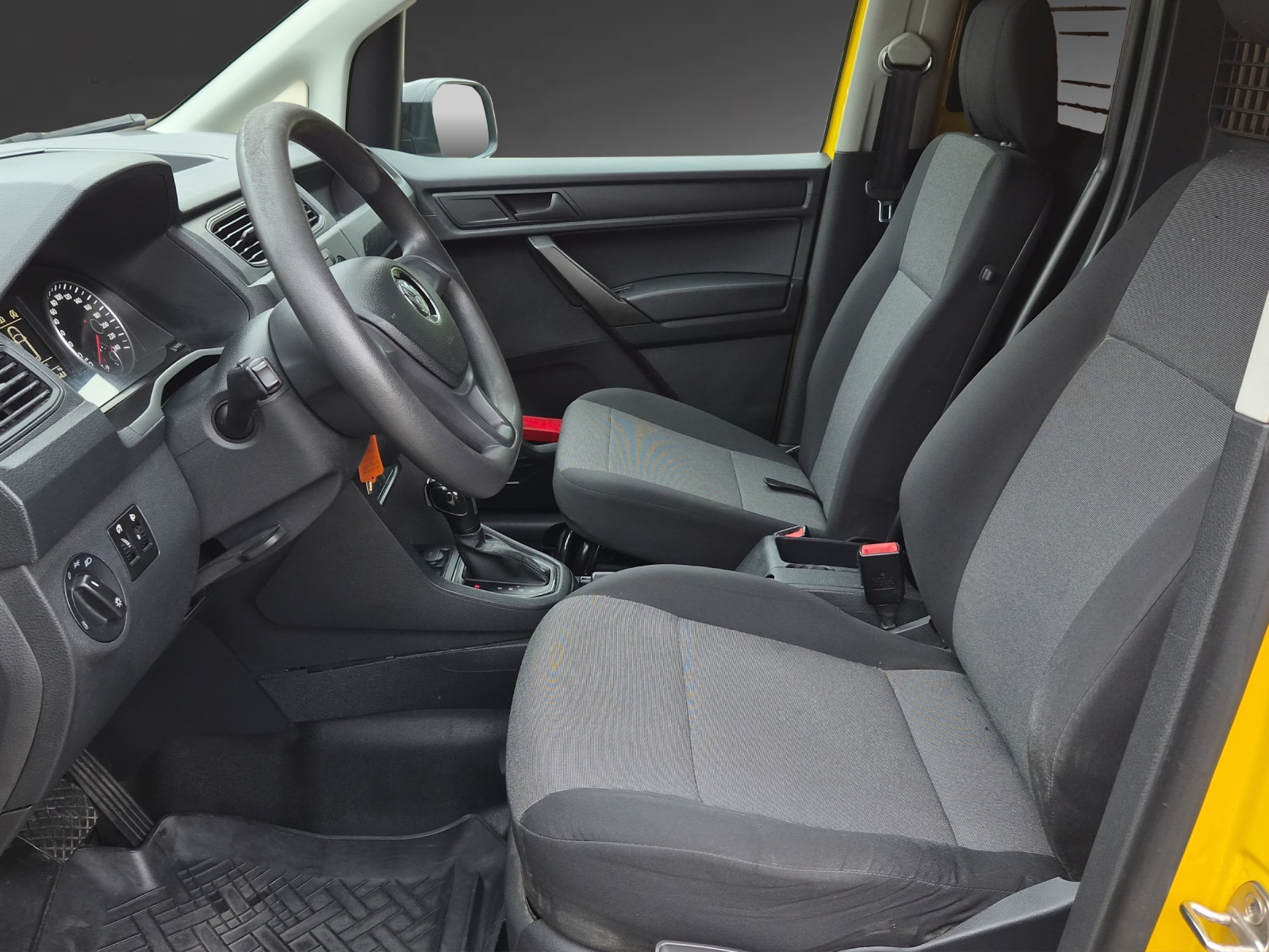 VW Caddy 2.0TDI 4Motion BlueMotion Technology DSG-image-5