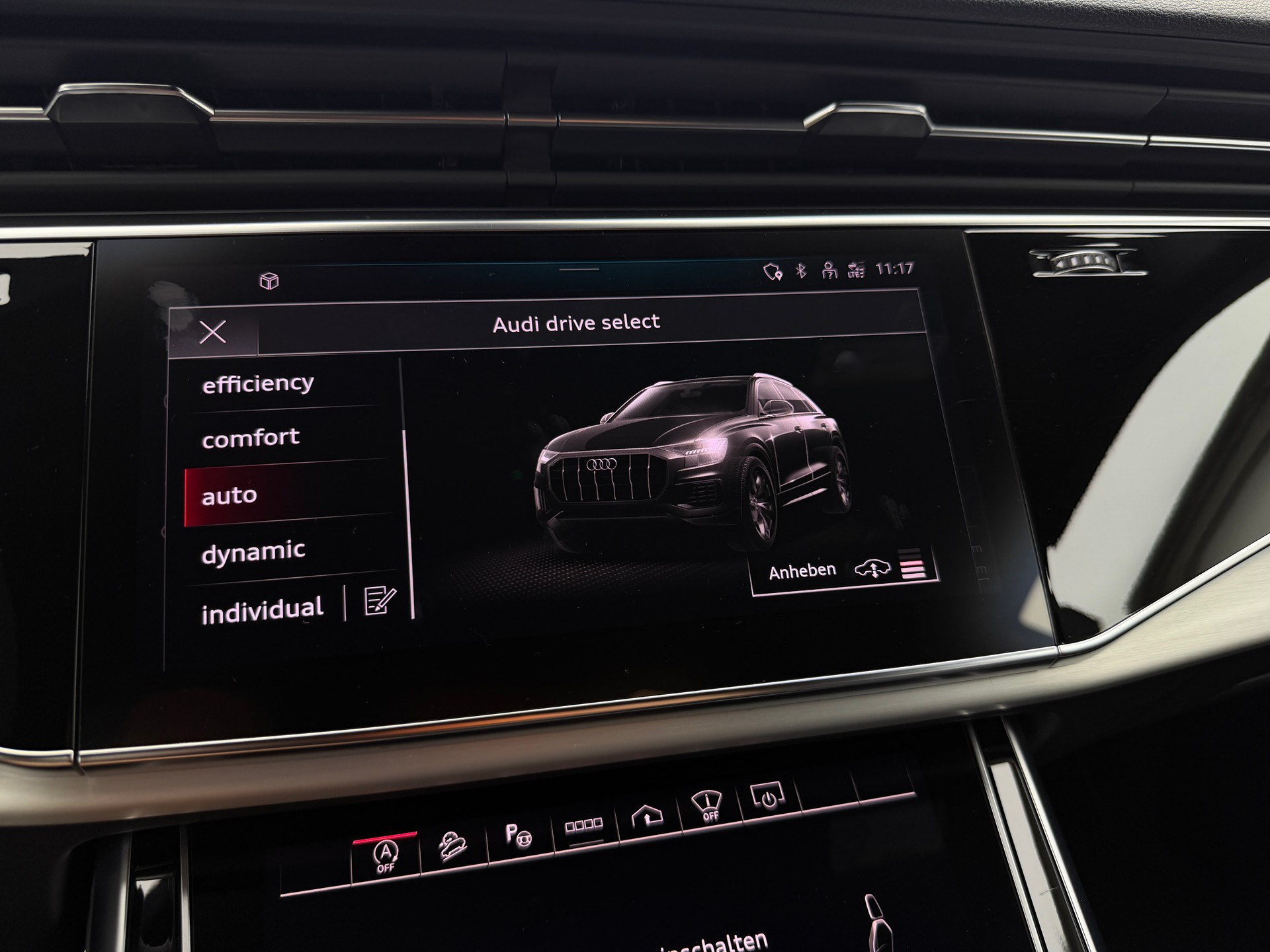 AUDI Q8 55 TFSI S-Line Mythos Black Ed. quattro tiptronic / 360° Kamera / Panoramadach / B&O Sound / Head-Up / Leder / Keyless /-image-14