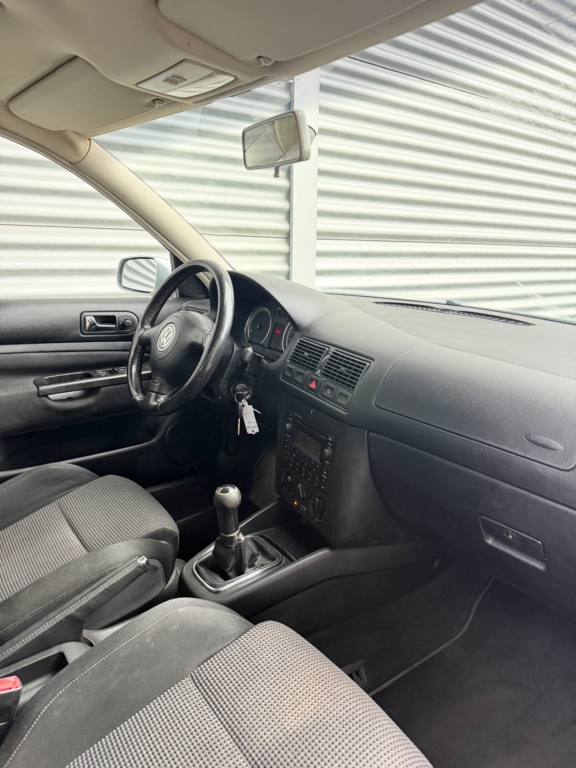 VW Golf Variant 1.9 TDI PD Pacific-image-7