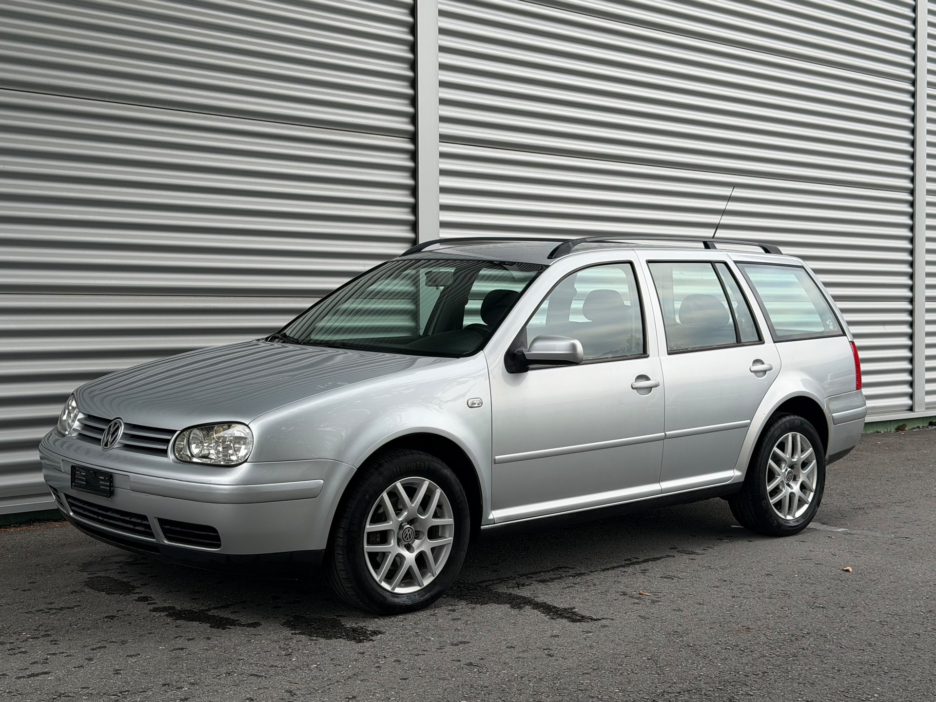 VW Golf Variant 1.9 TDI PD Pacific-image-0