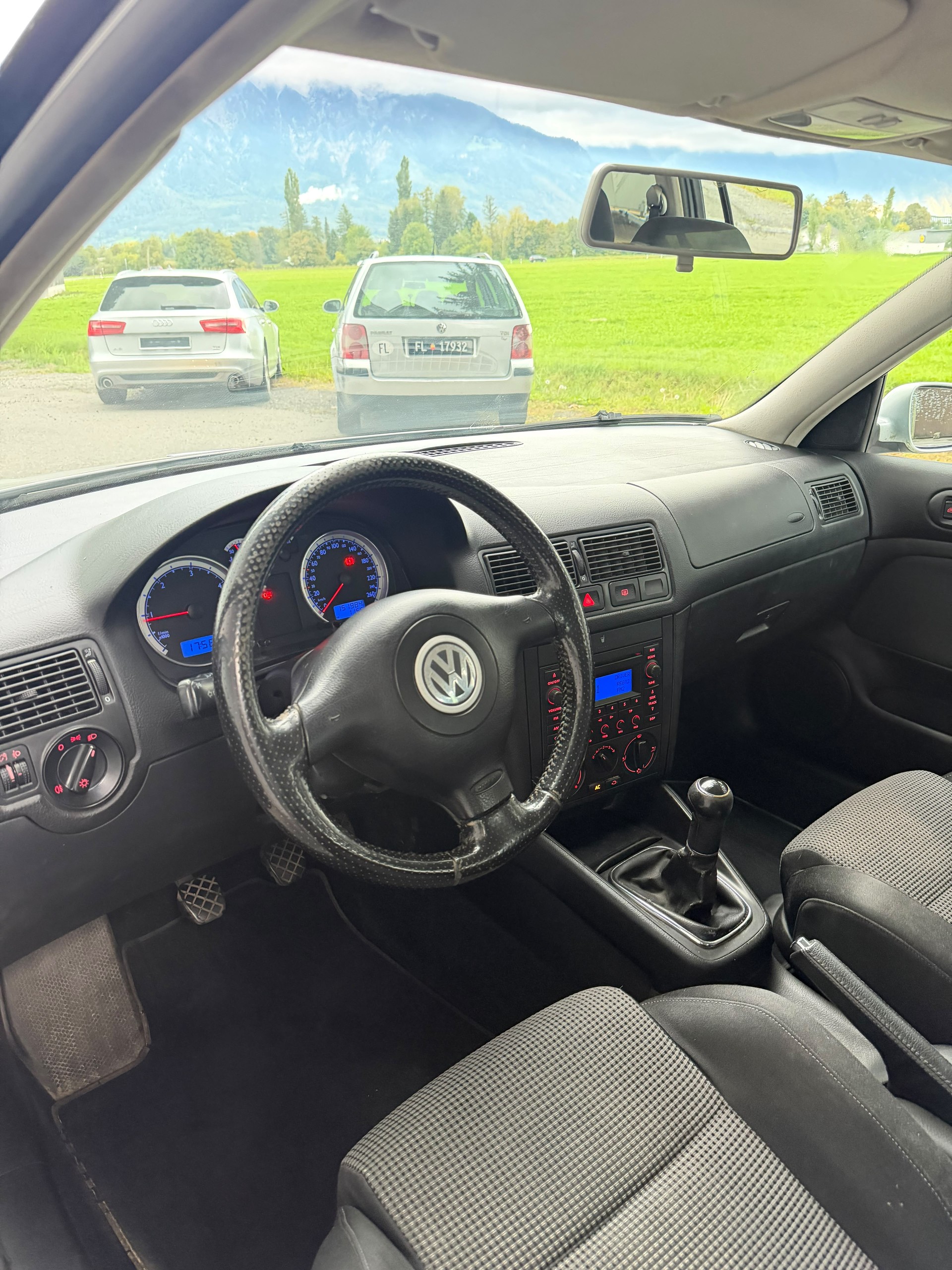 VW Golf Variant 1.9 TDI PD Pacific-image-6