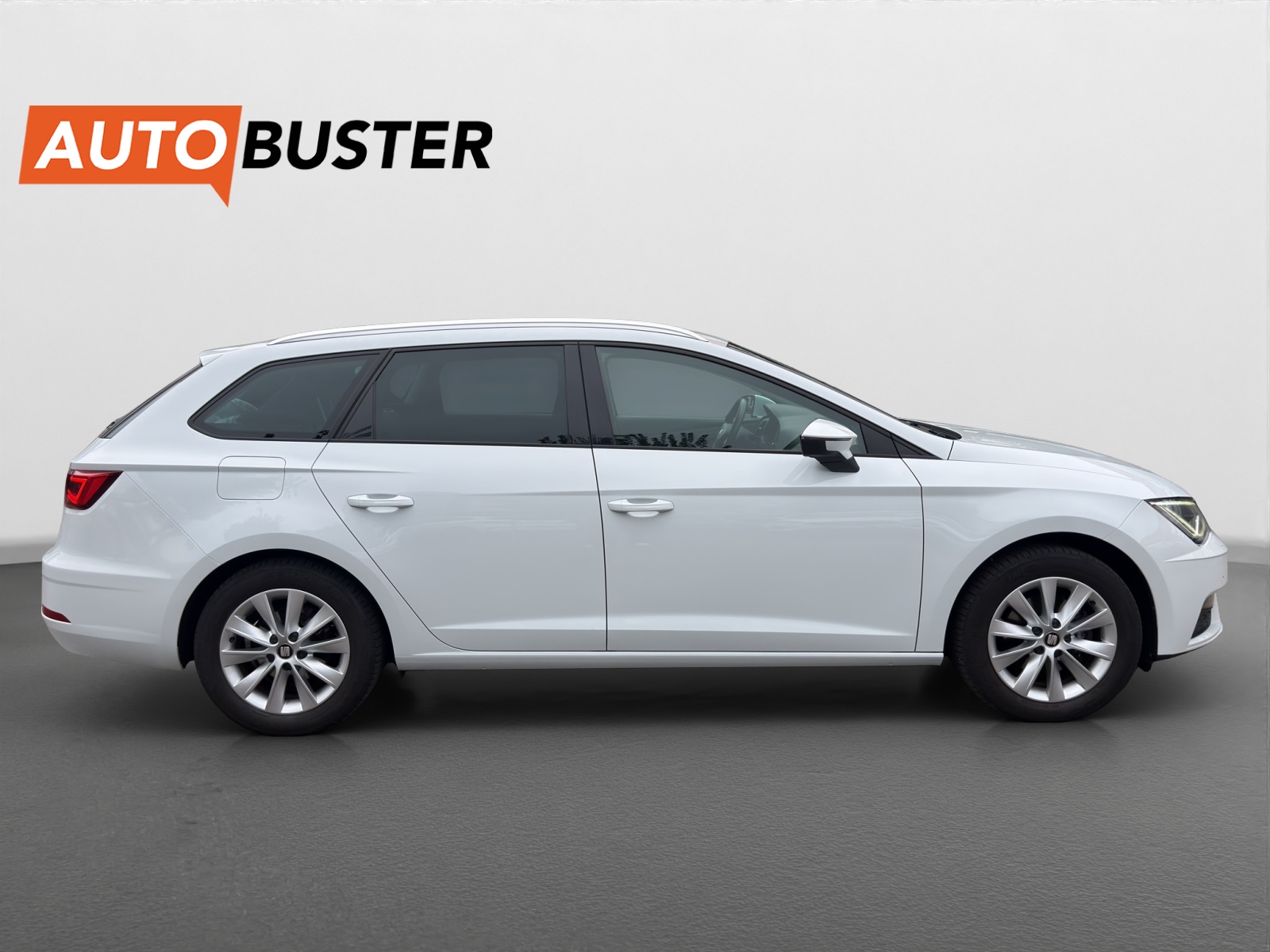SEAT Leon ST 2.0 TDI CR Style DSG-image-5
