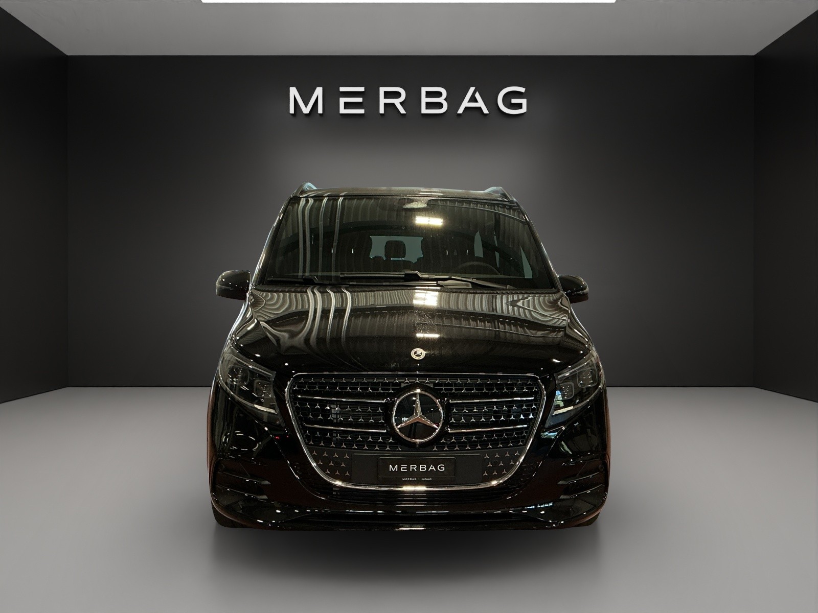MERCEDES-BENZ V 300 d lang 4Matic Swiss Edition 9G-Tronic-image-5