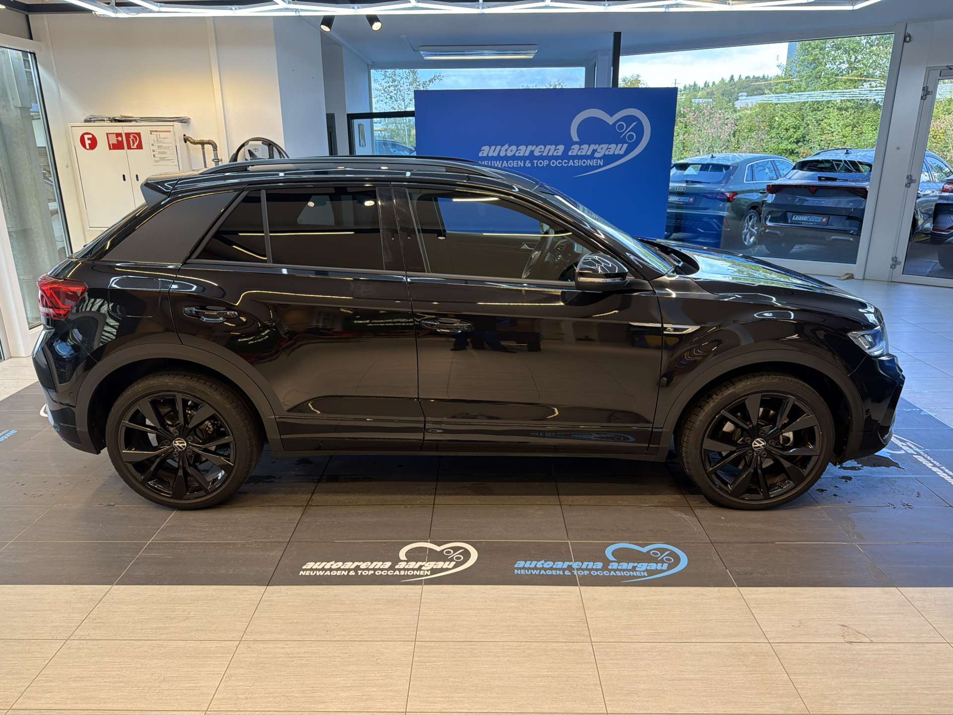 VW T-Roc 1.5 TSi EVO R-Line DSG-Automat-image-11