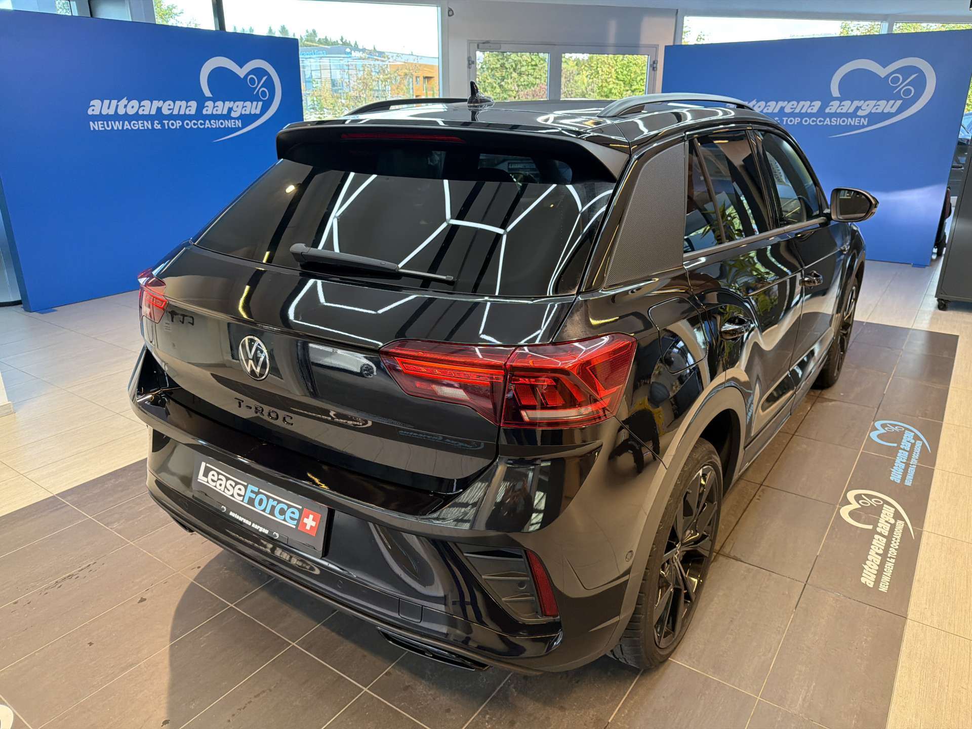 VW T-Roc 1.5 TSi EVO R-Line DSG-Automat-image-2