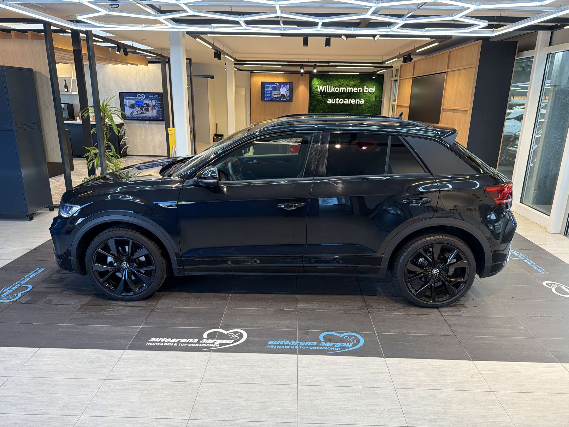 VW T-Roc 1.5 TSi EVO R-Line DSG-Automat-image-13
