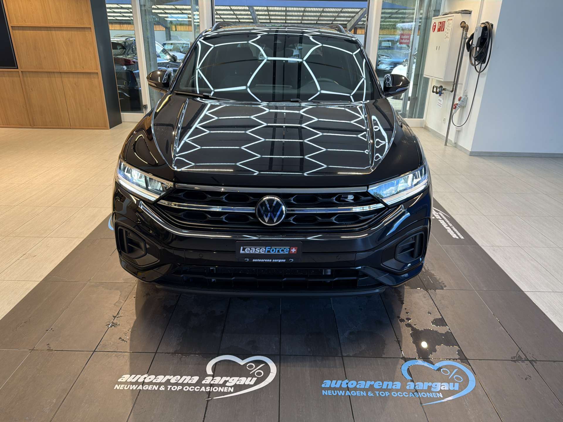 VW T-Roc 1.5 TSi EVO R-Line DSG-Automat-image-10