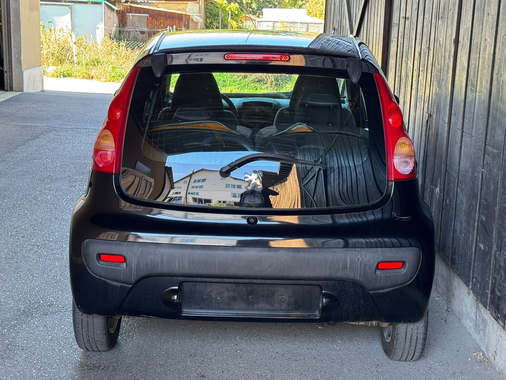 PEUGEOT 107 1.0 Trendy-image-3