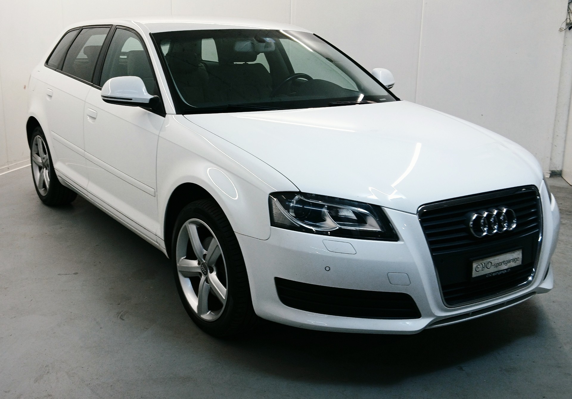 AUDI A3 Sportback 1.8 TFSI Ambition S-tronic-image-3