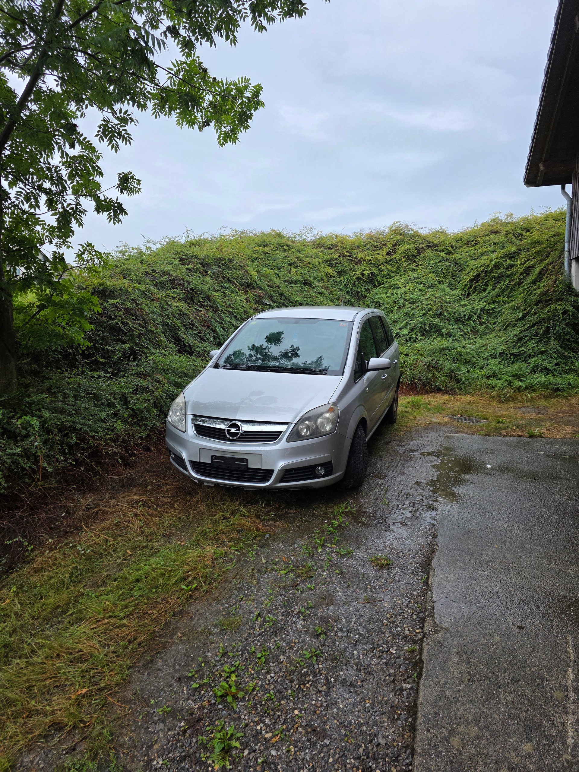 OPEL Zafira 1.9 CDTI Enjoy Automatic / DIESEL / AUTOMATIK / 7-SITZER-image-3