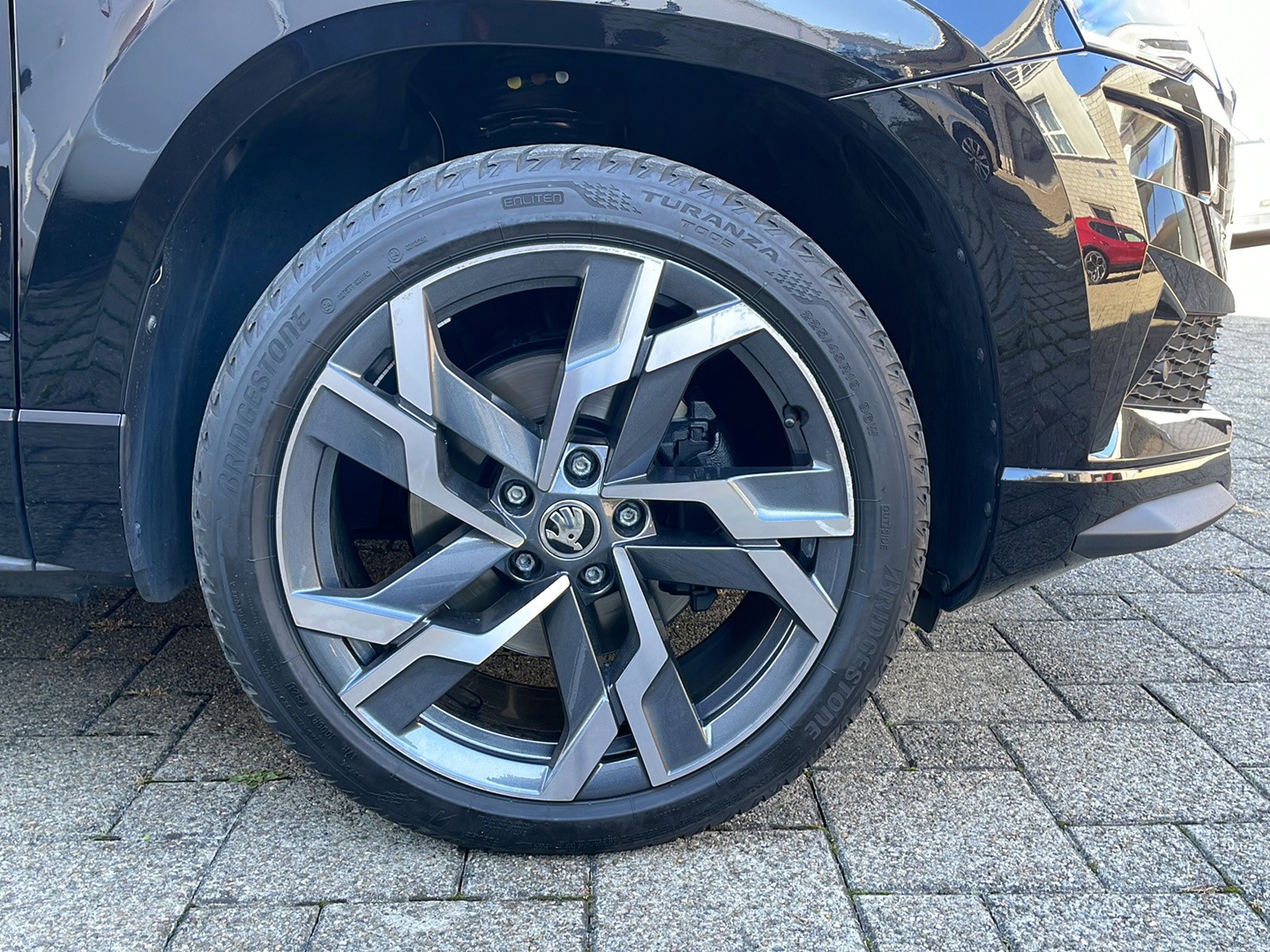 SKODA Karoq 2.0 TSI SportLine 4x4 DSG-image-13