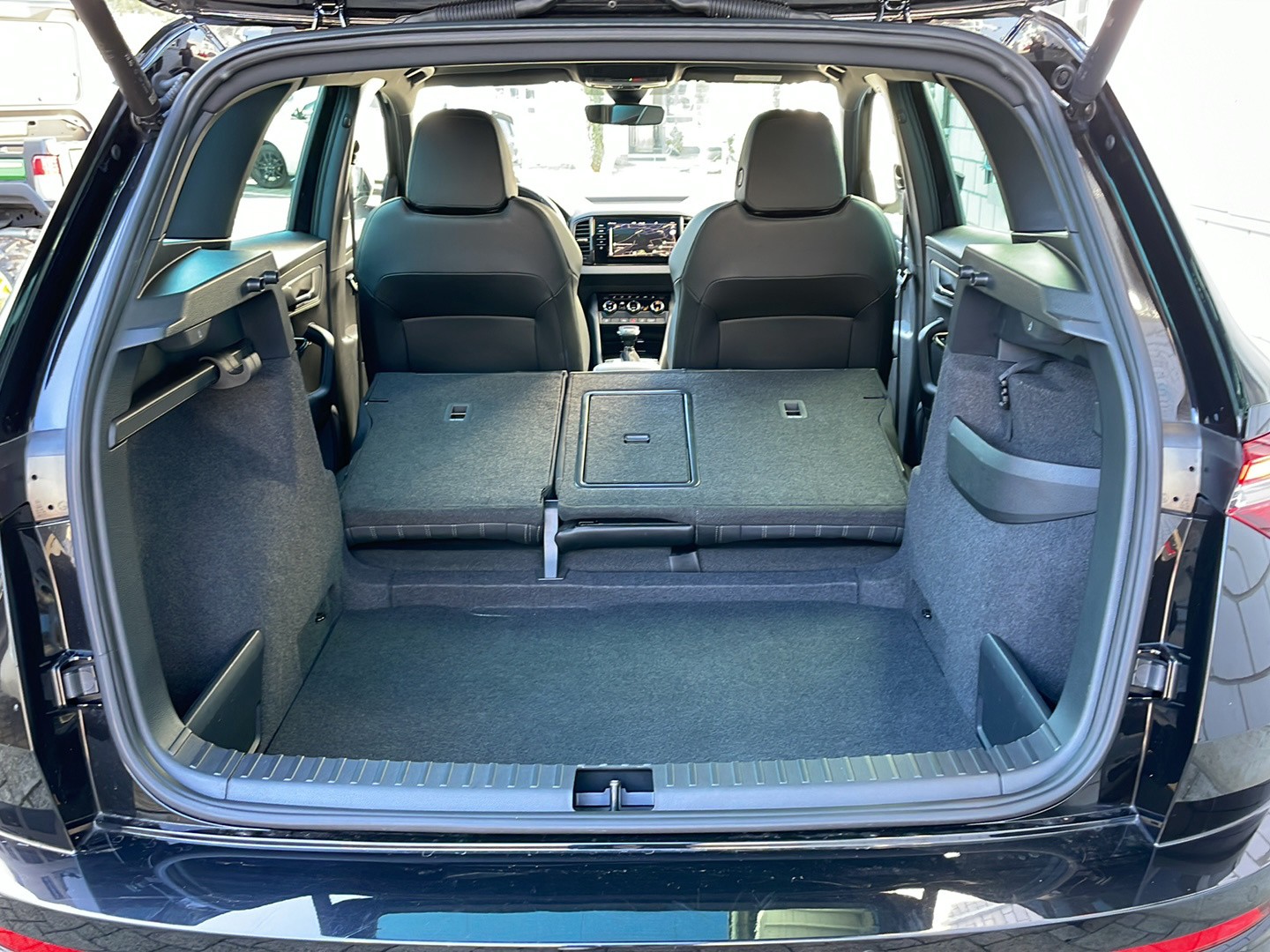 SKODA Karoq 2.0 TSI SportLine 4x4 DSG-image-12