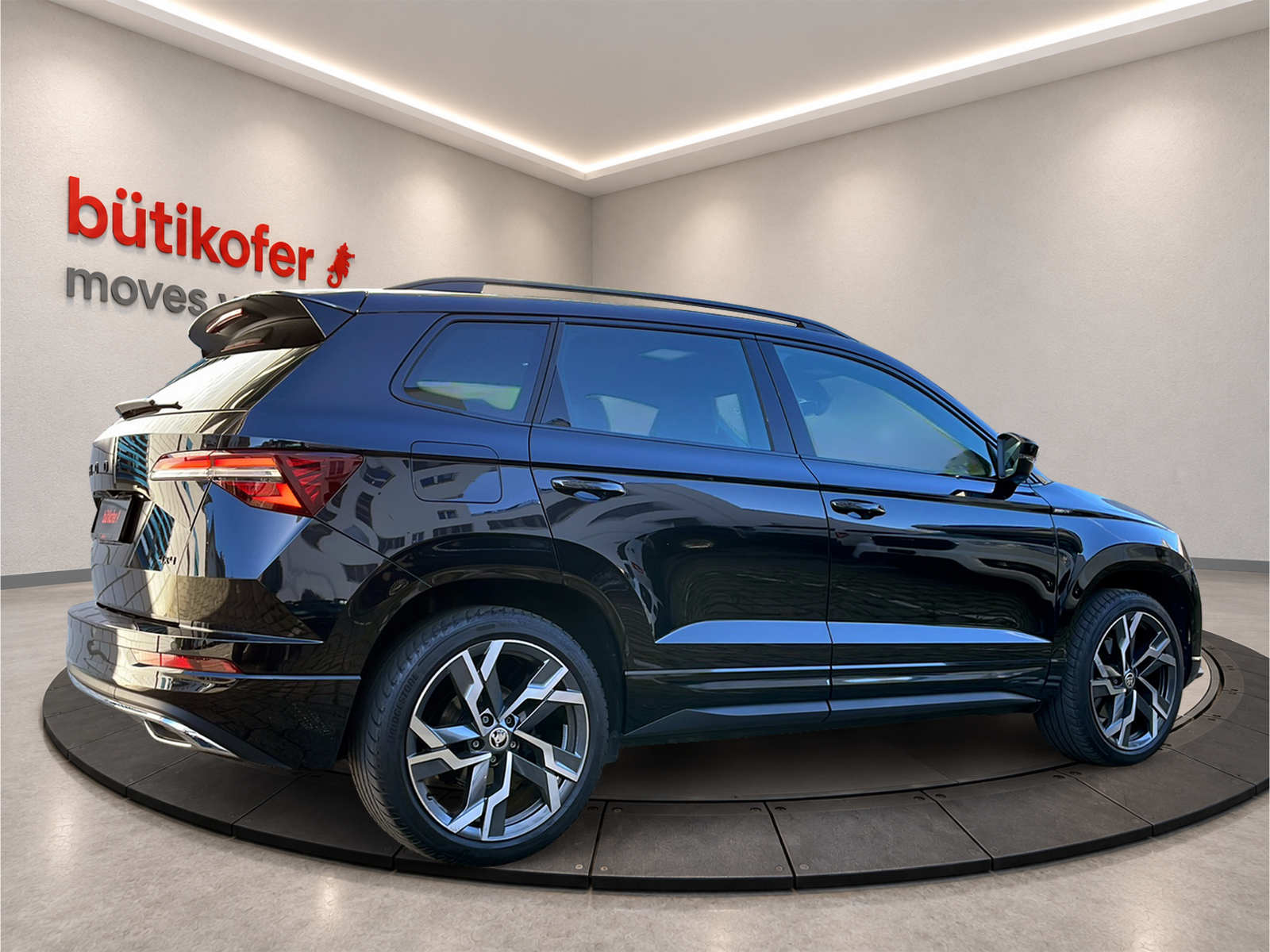 SKODA Karoq 2.0 TSI SportLine 4x4 DSG-image-4