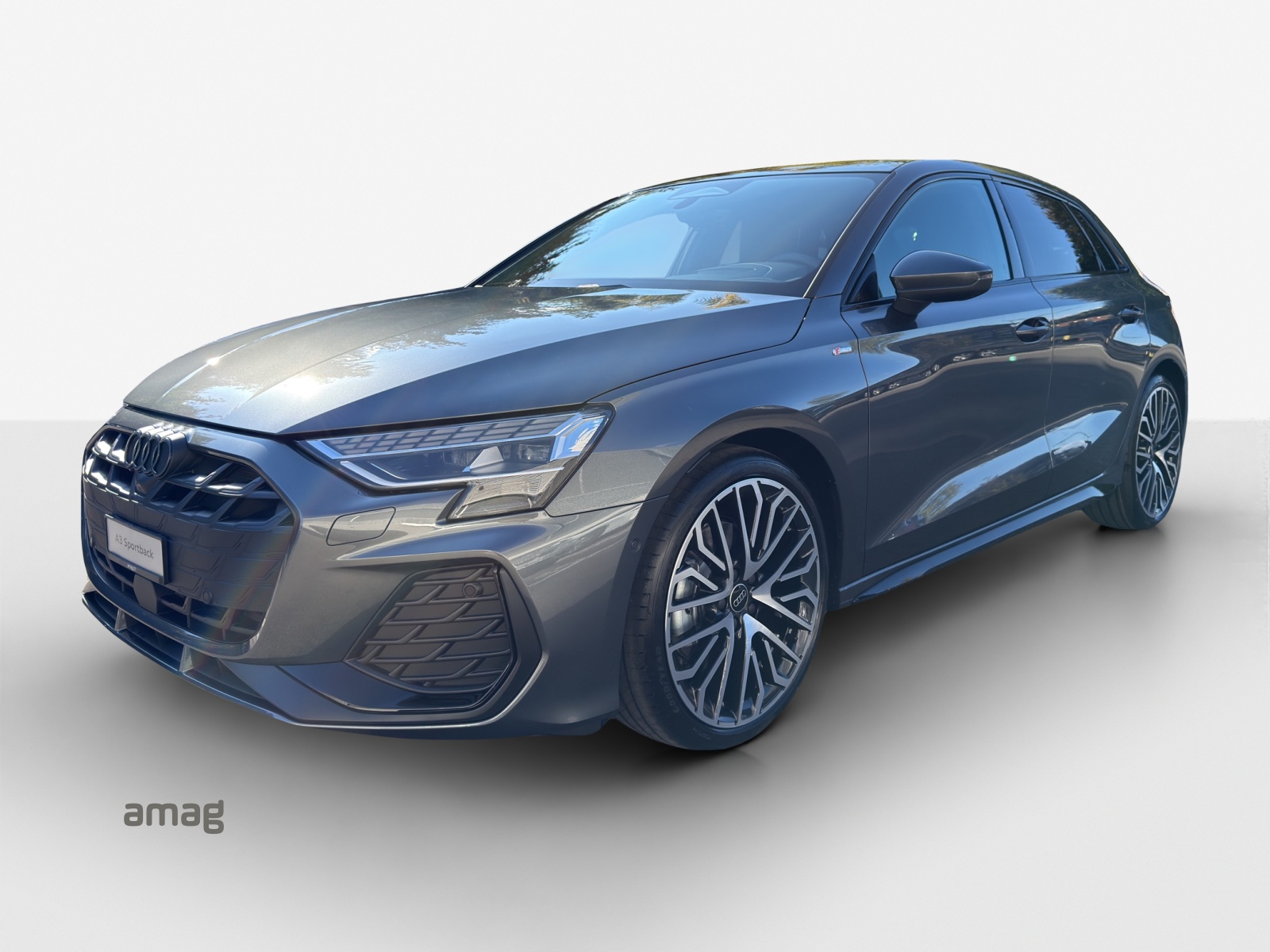 AUDI A3 Sportback TFSI 150 kW quattro S line S tronic-image-0