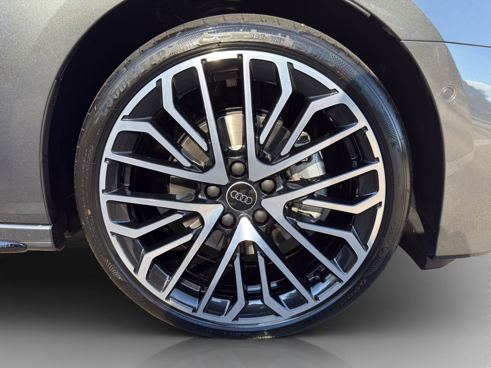 AUDI A3 Sportback TFSI 150 kW quattro S line S tronic-image-15