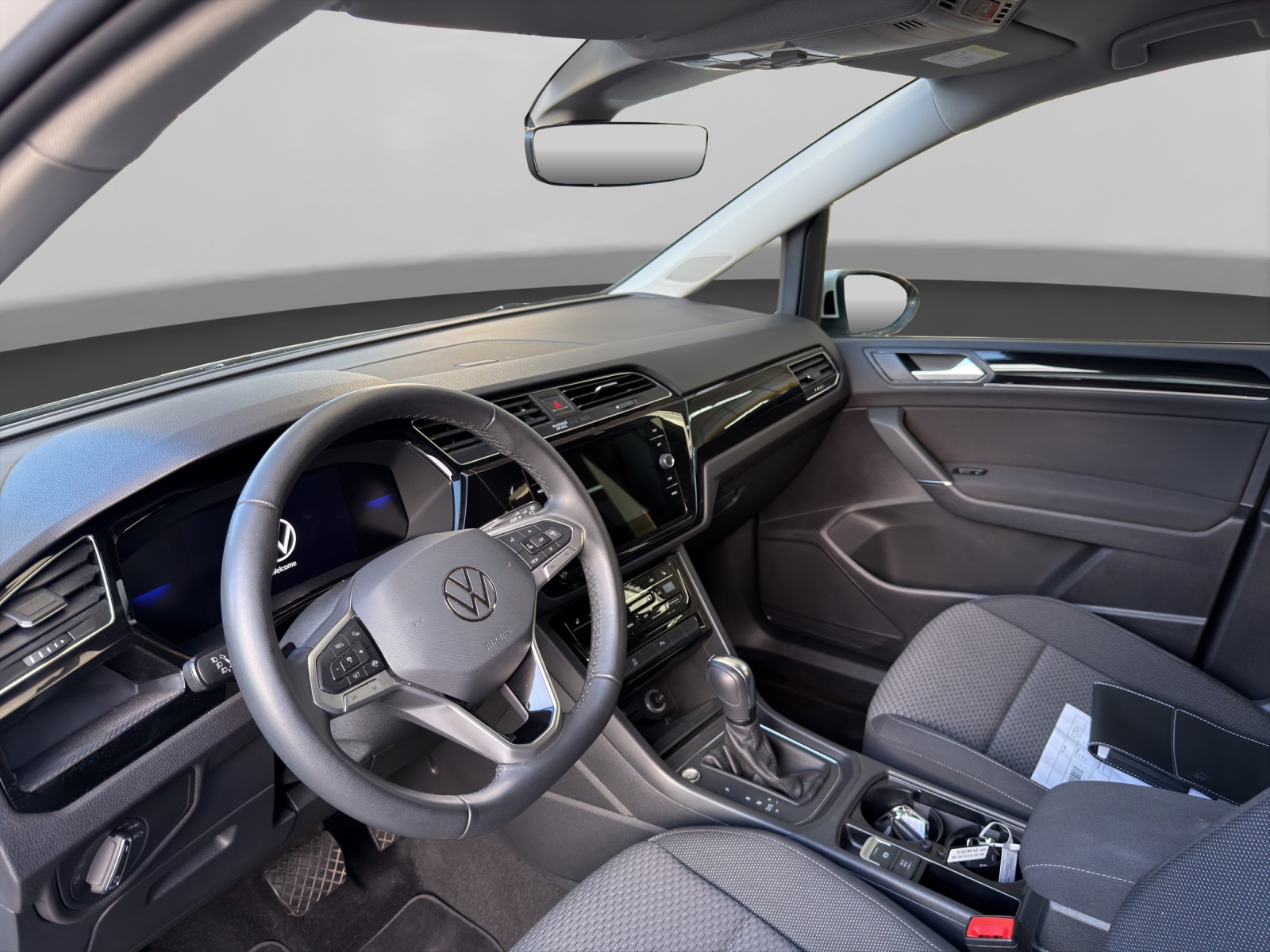 VW Touran 1.5 TSI Comfortline DSG-image-5