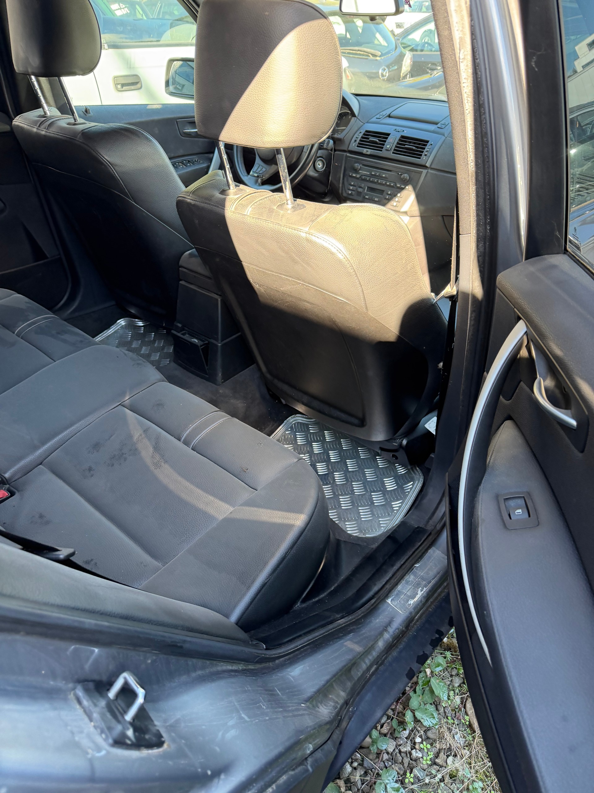 BMW X3 3.0d-image-3