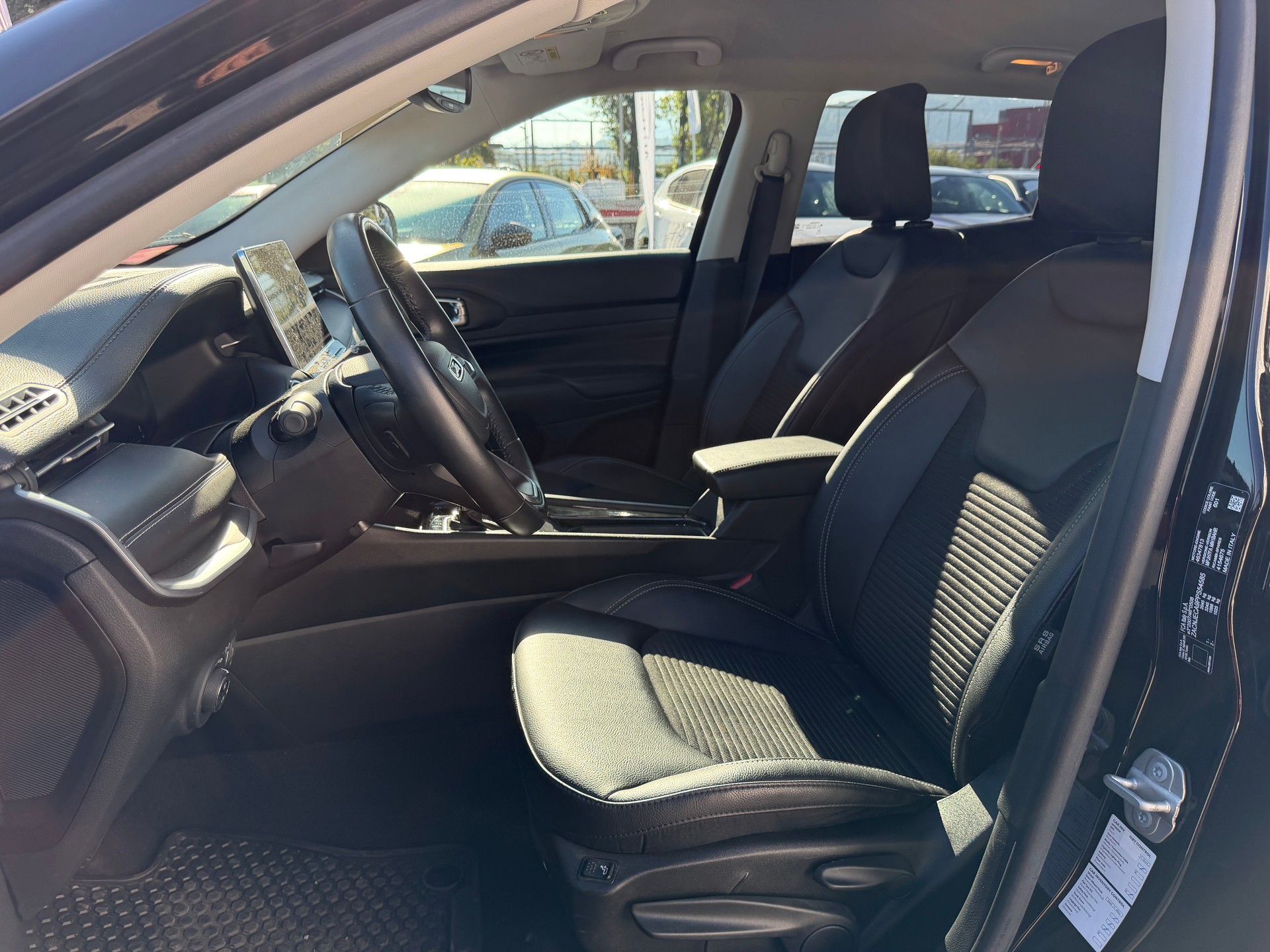 JEEP Compass 4x2 1.5 T MHEV Swiss Limited Plus-image-8